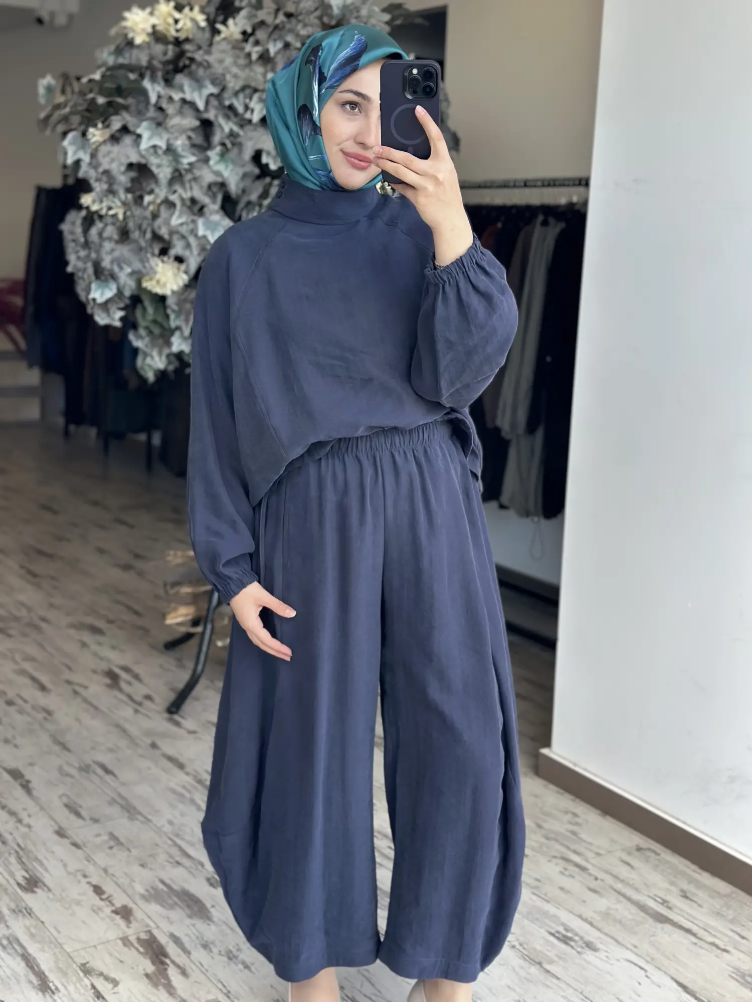 Qoos Store  Sasha Bluz Şalvar Pantolon Takım