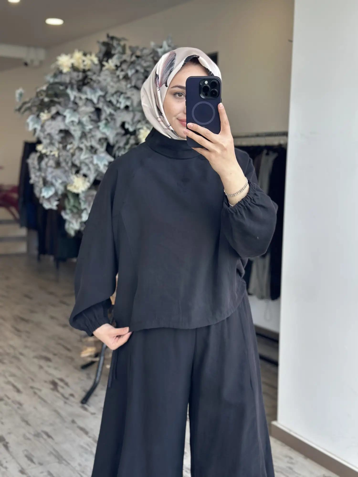 Qoos Store  Sasha Bluz Şalvar Pantolon Takım