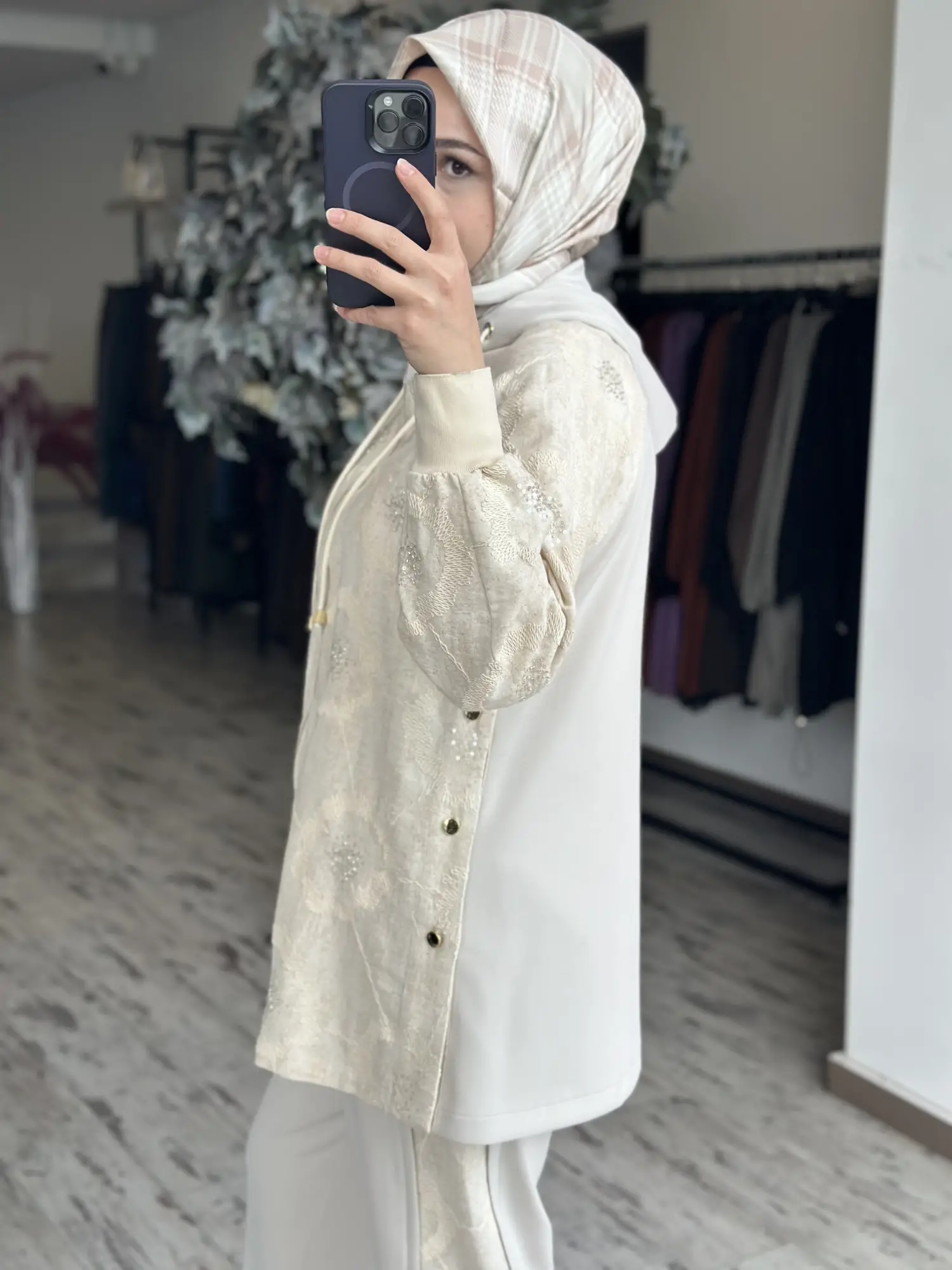 Ghisa Kapüşonlu Nakışlı  Kap Pantolon Takım G9267