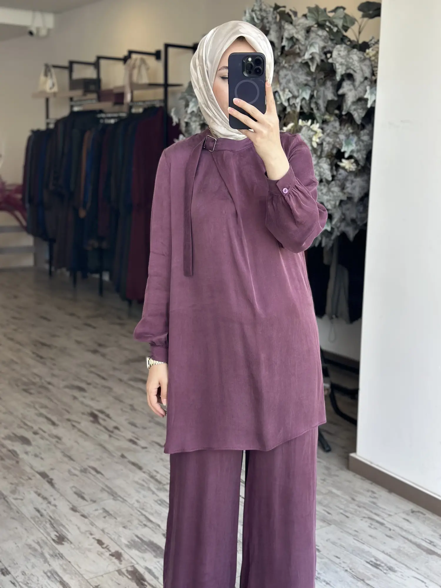 Almarwah Yakası Kemer Detaylı Tunik Pantolon Takım 202886