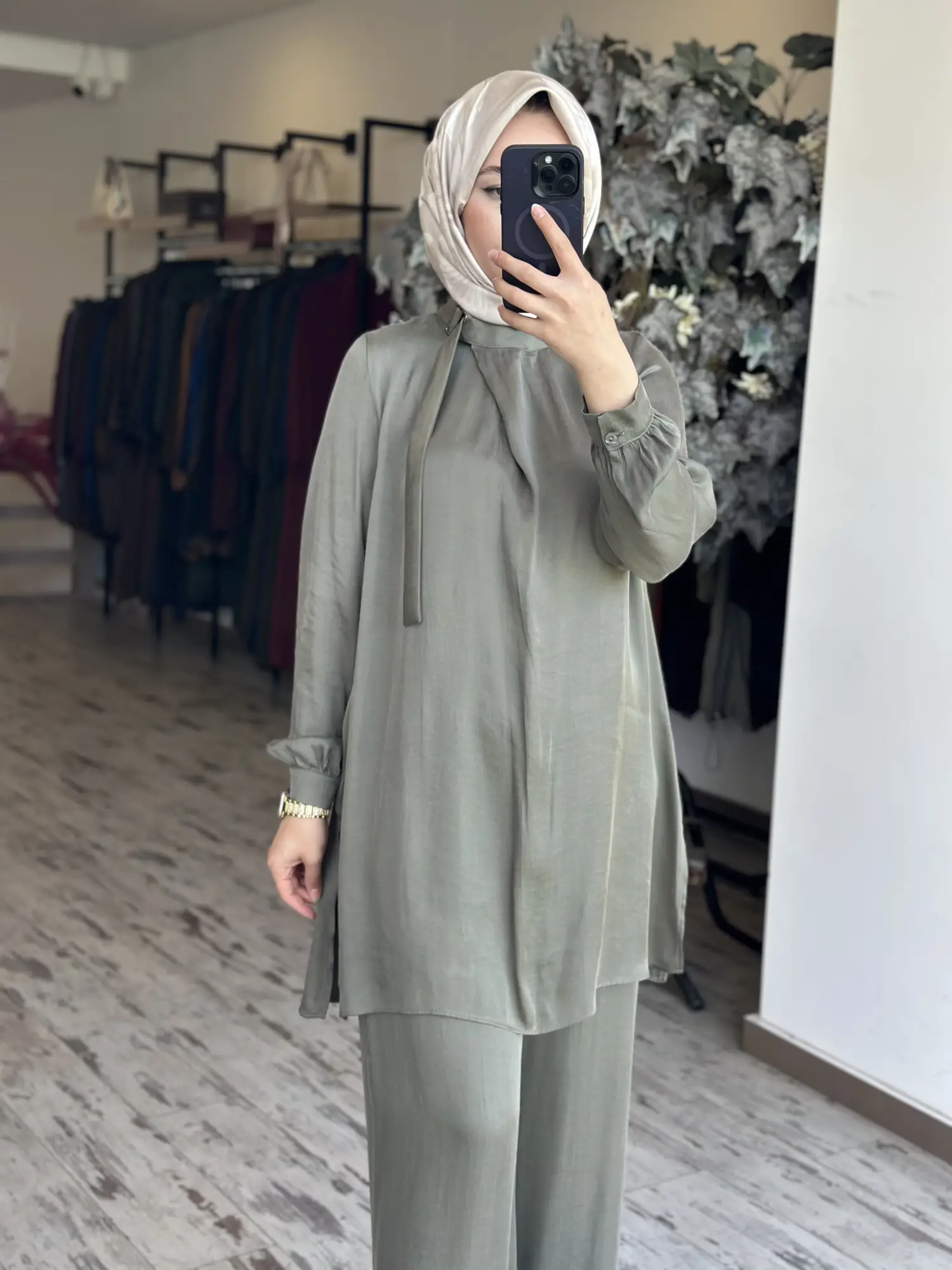 Almarwah Yakası Kemer Detaylı Tunik Pantolon Takım 202886