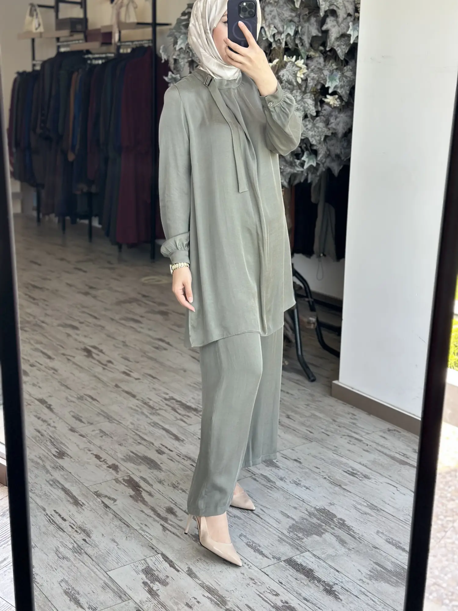 Almarwah Yakası Kemer Detaylı Tunik Pantolon Takım 202886
