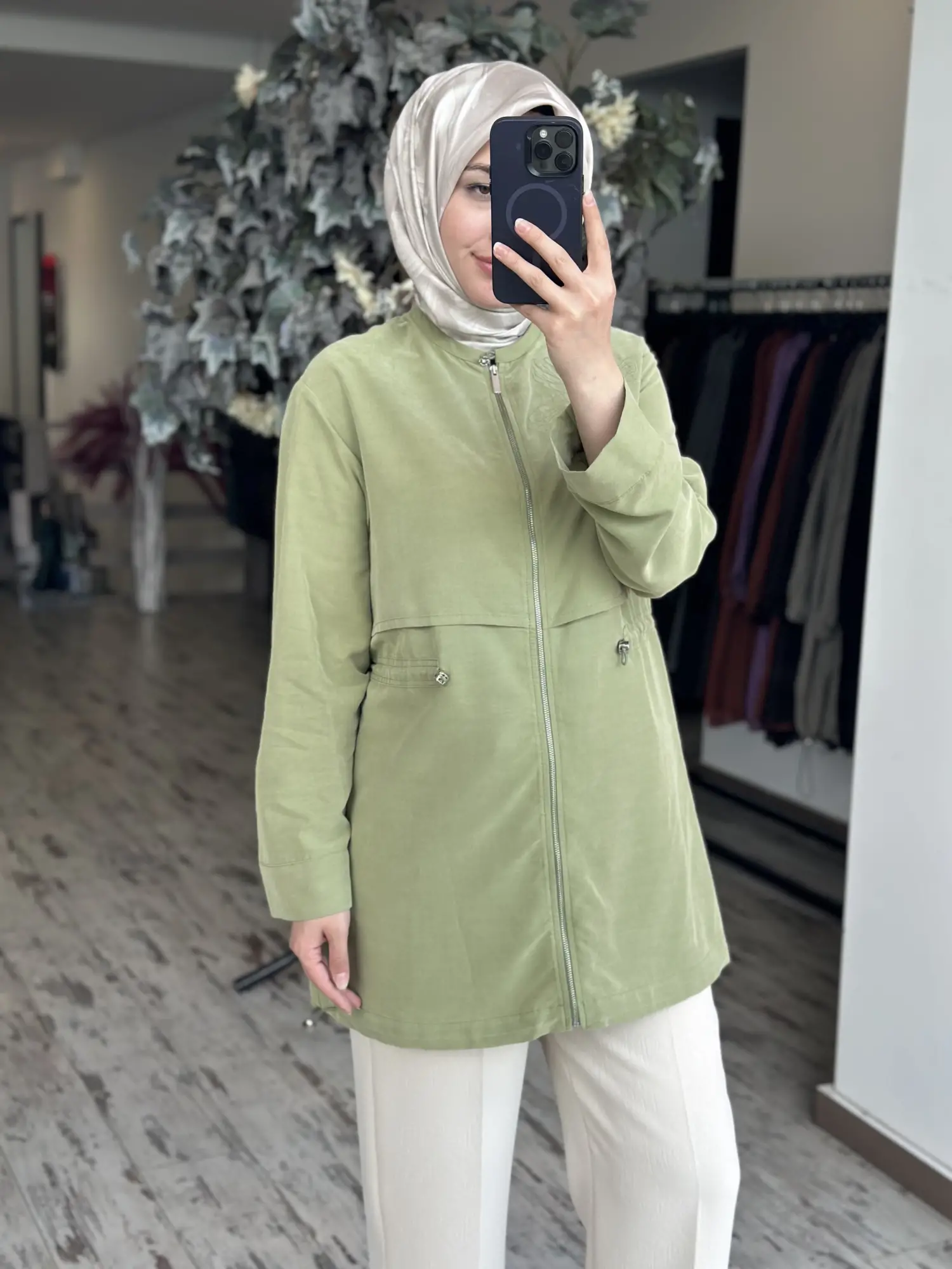 Kayra Nakış ve Büzgü Detaylı Tencel Kap KA81034
