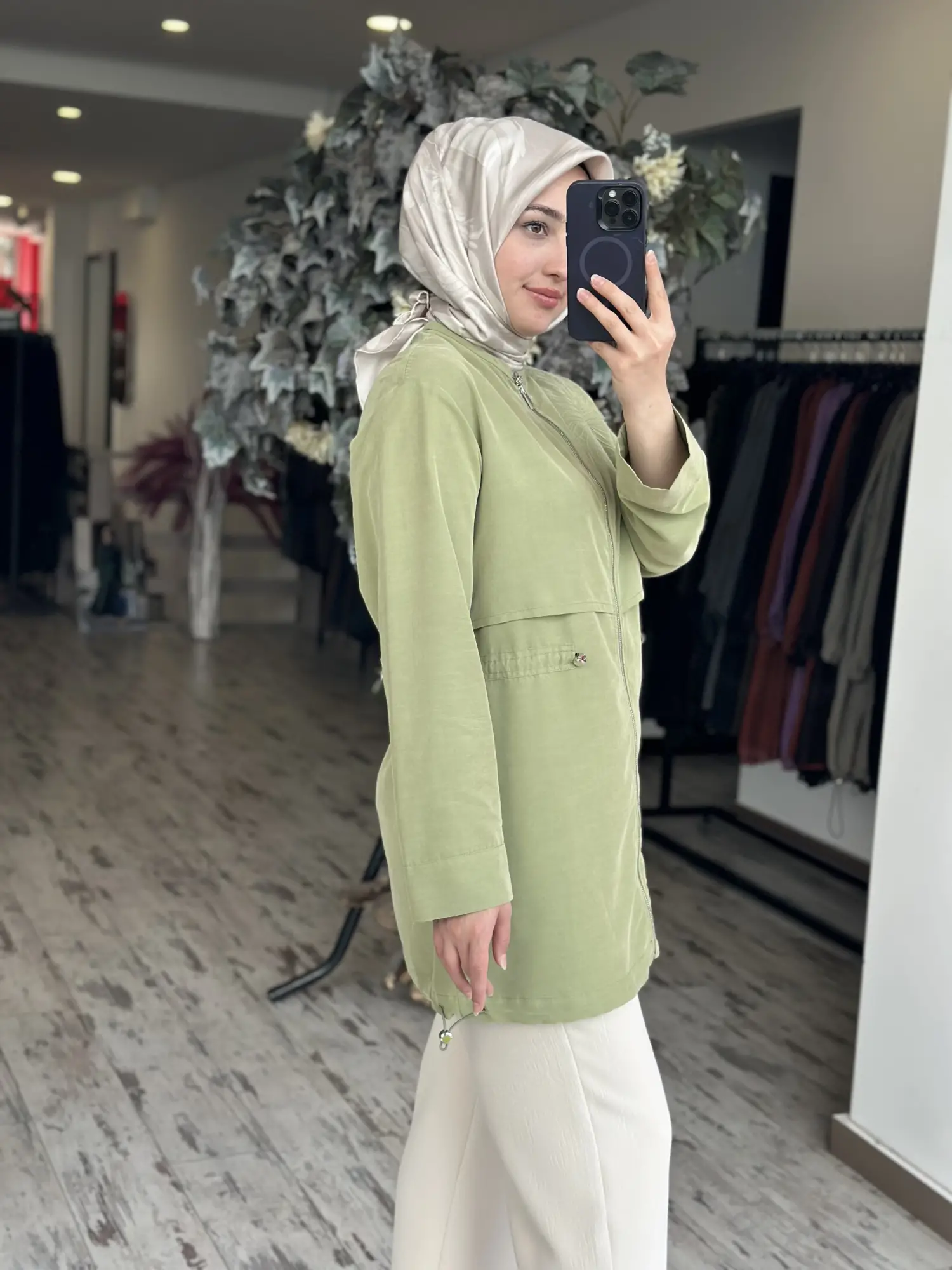 Kayra Nakış ve Büzgü Detaylı Tencel Kap KA81034
