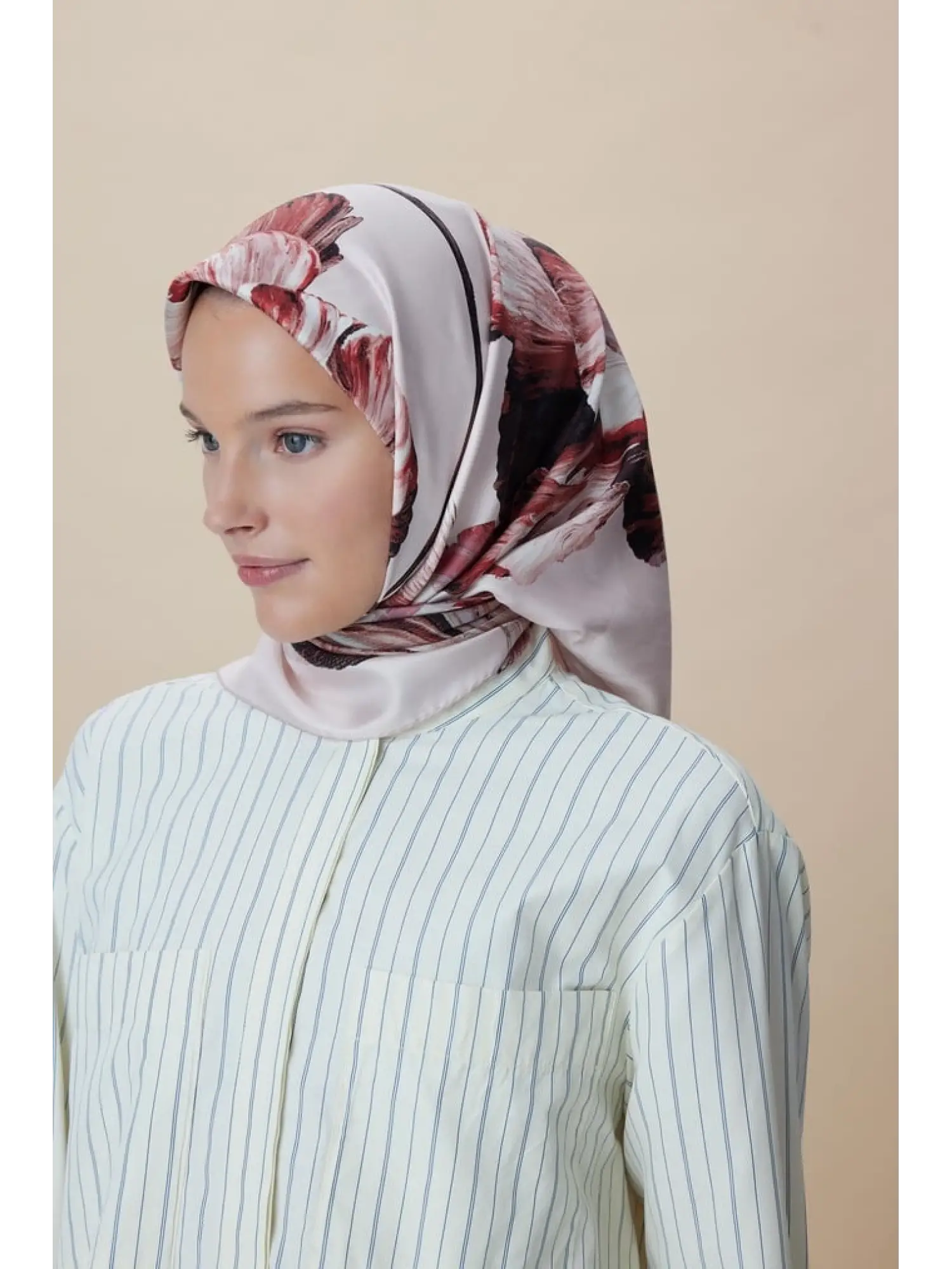 Maisa Akva 90X90 Twil İpek Eşarp