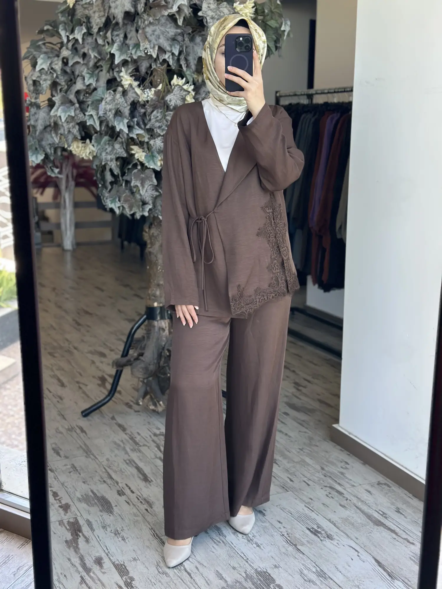 Kahma Güpür Bel Aksesuarlı Ceket Pantolon Üçlü Takım