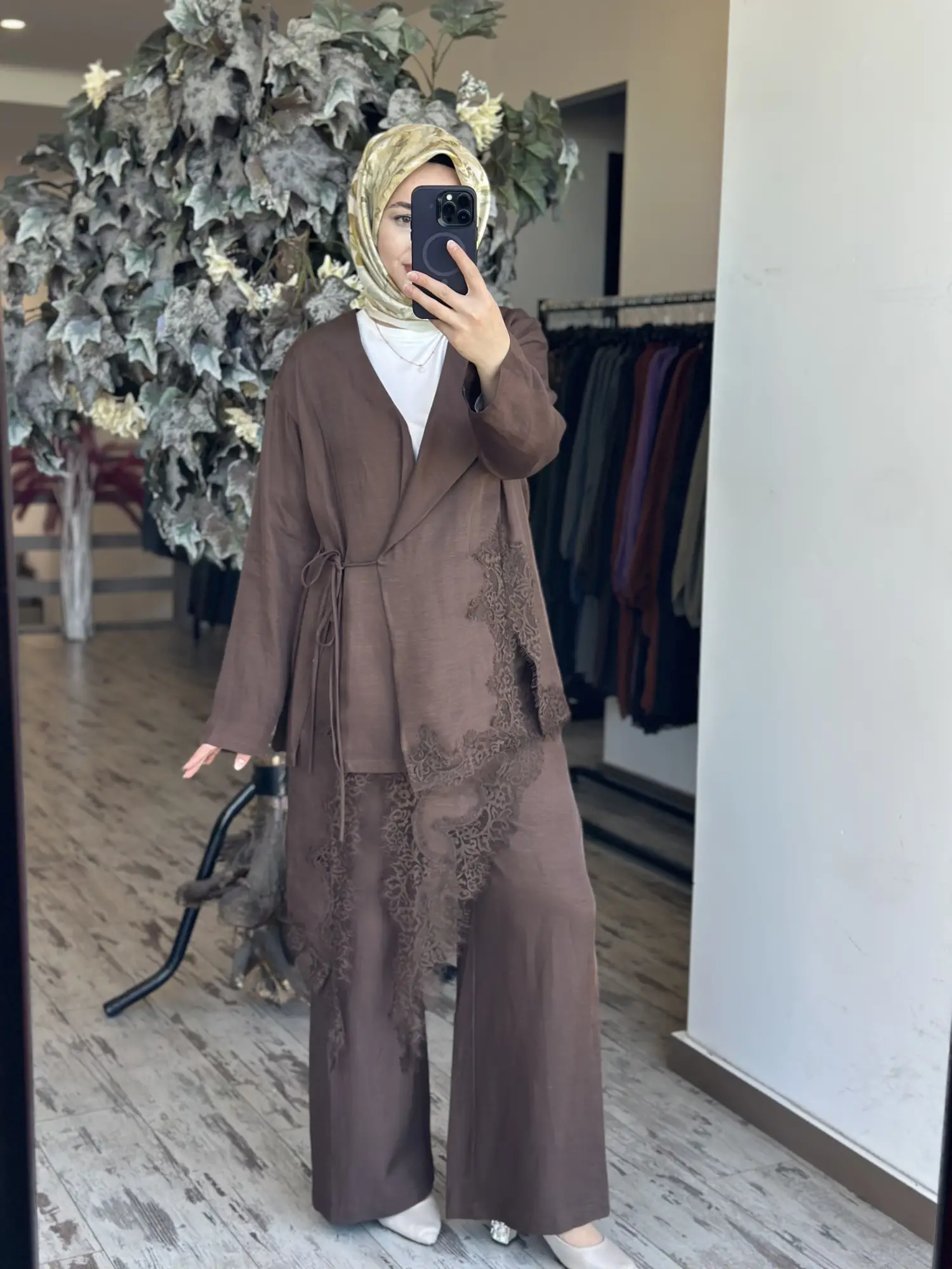 Kahma Güpür Bel Aksesuarlı Ceket Pantolon Üçlü Takım