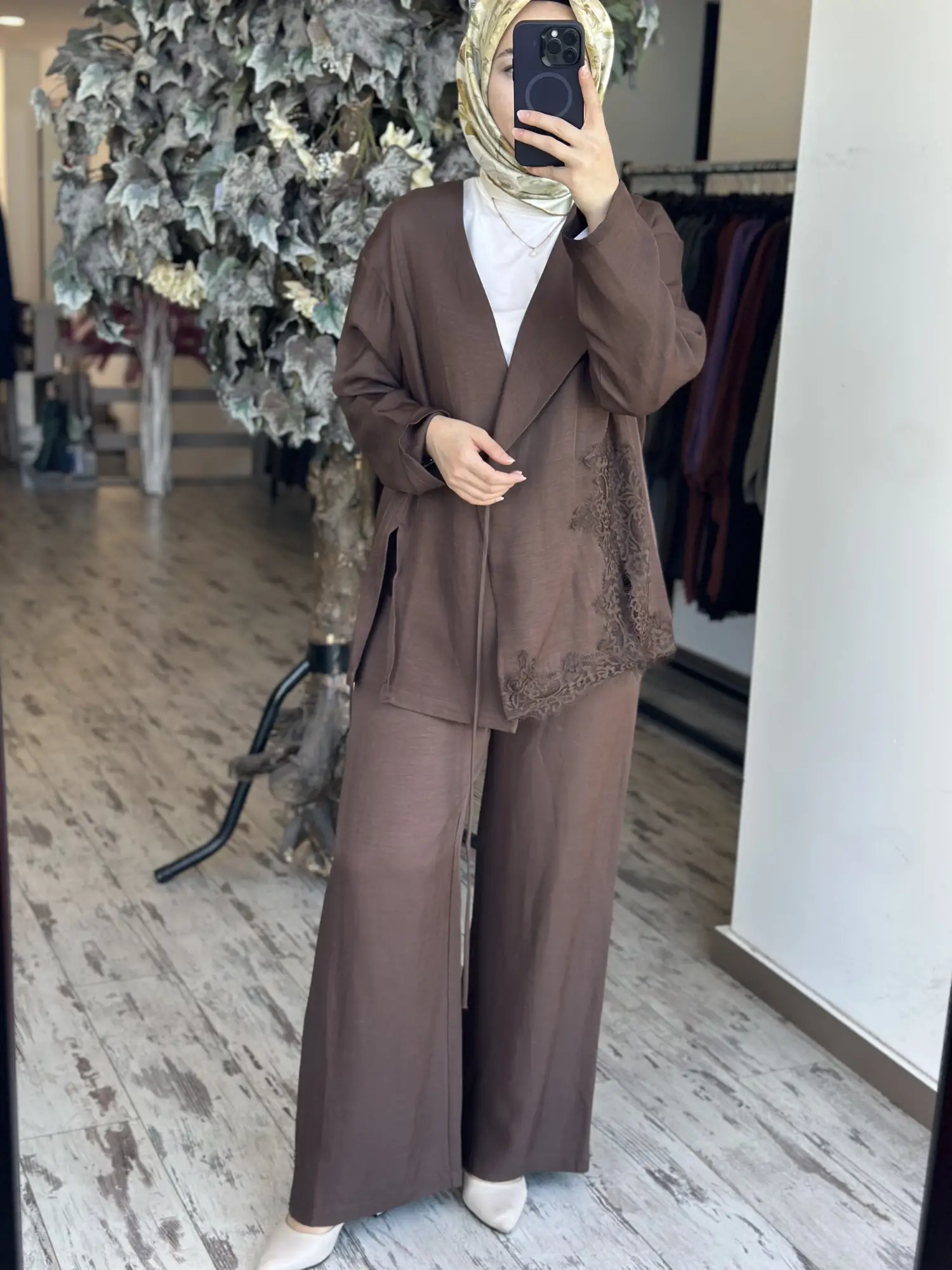 Kahma Güpür Bel Aksesuarlı Ceket Pantolon Üçlü Takım