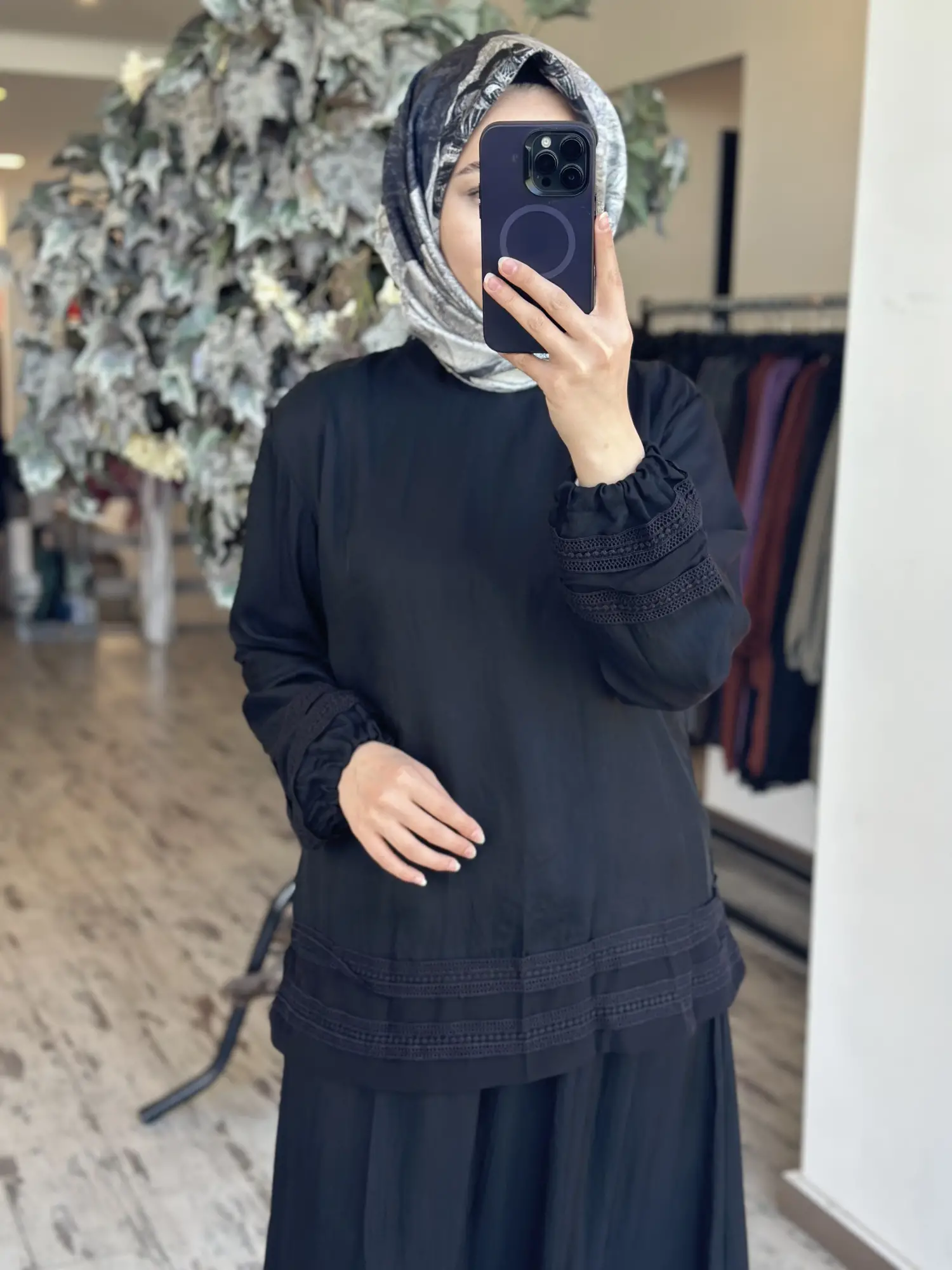 Misswhence Güpür Detaylı Chanel Keten Etek Bluz Takım 39010