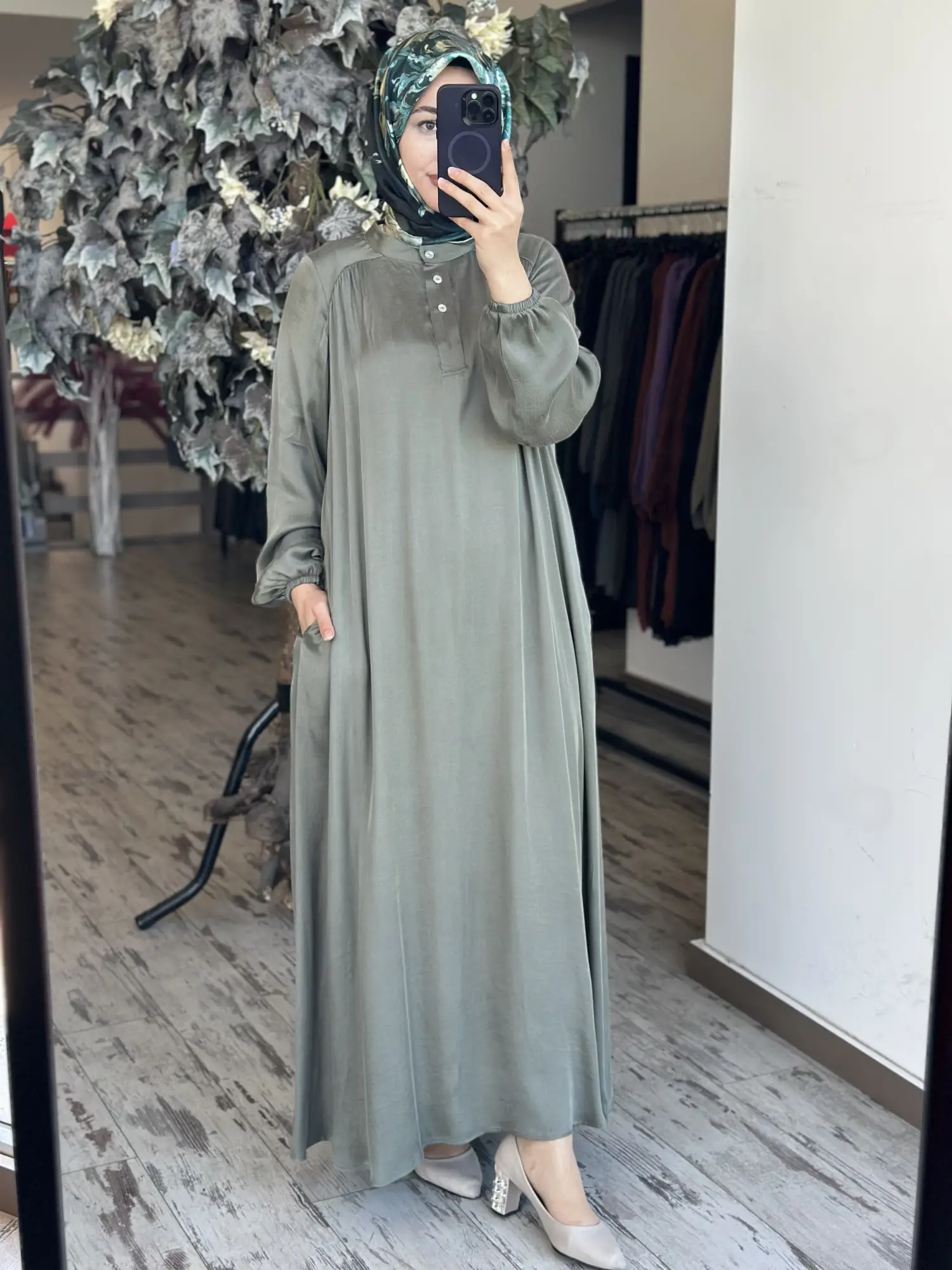 Almarwah Önden Yarım Düğmeli Cepli Rahat Elbise 303900