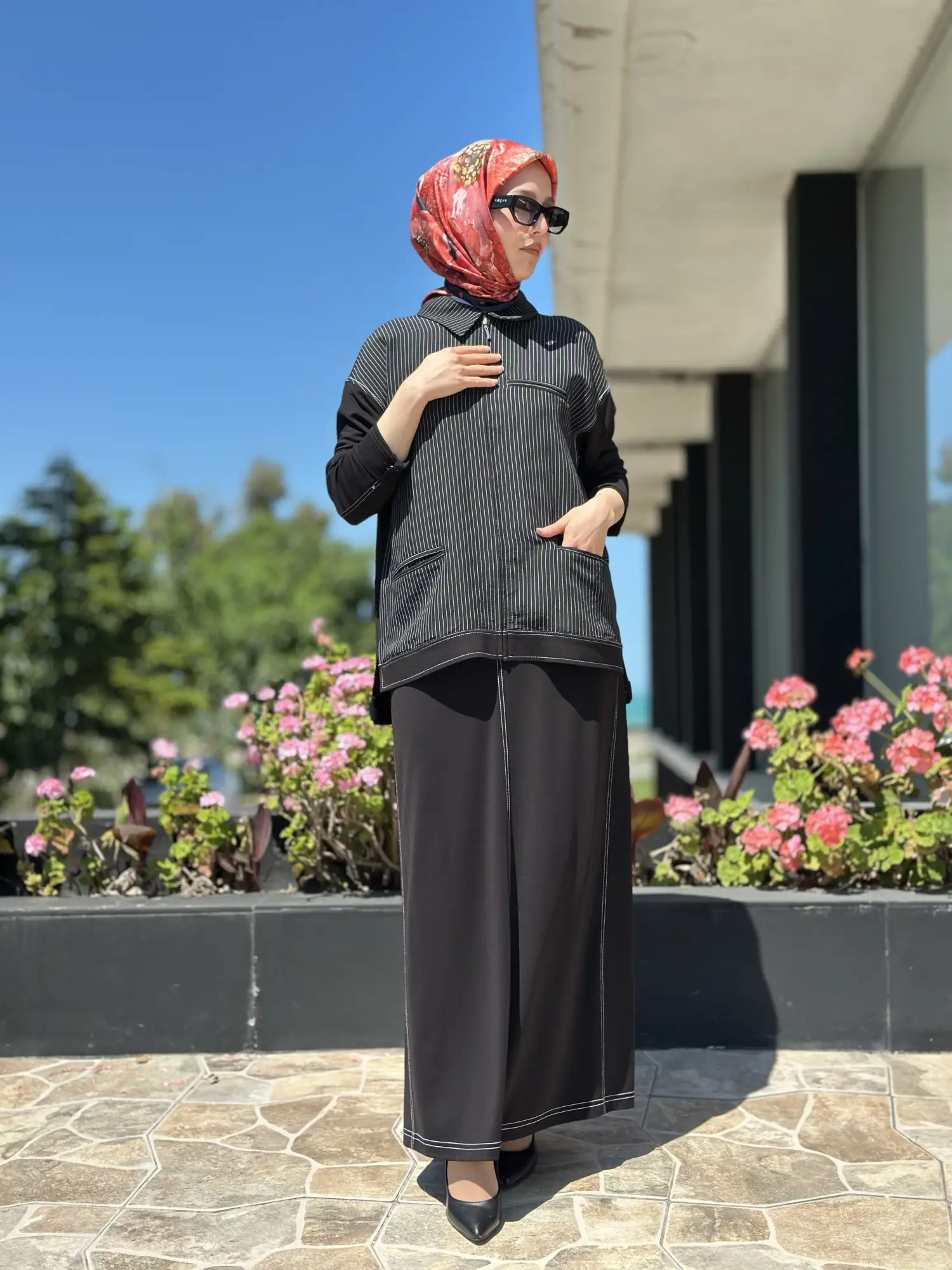Tığ Triko Çizgi Ve Spor Dikiş Detaylı Etekli Takım  TKM5064
