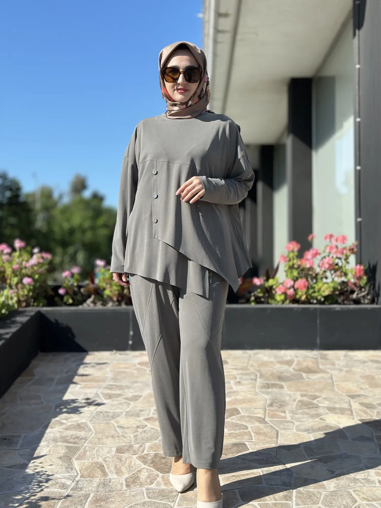 Tığ Triko  Asimetrik Model Kristal Düğme Detaylı Pantolonlu Takım TKM5132