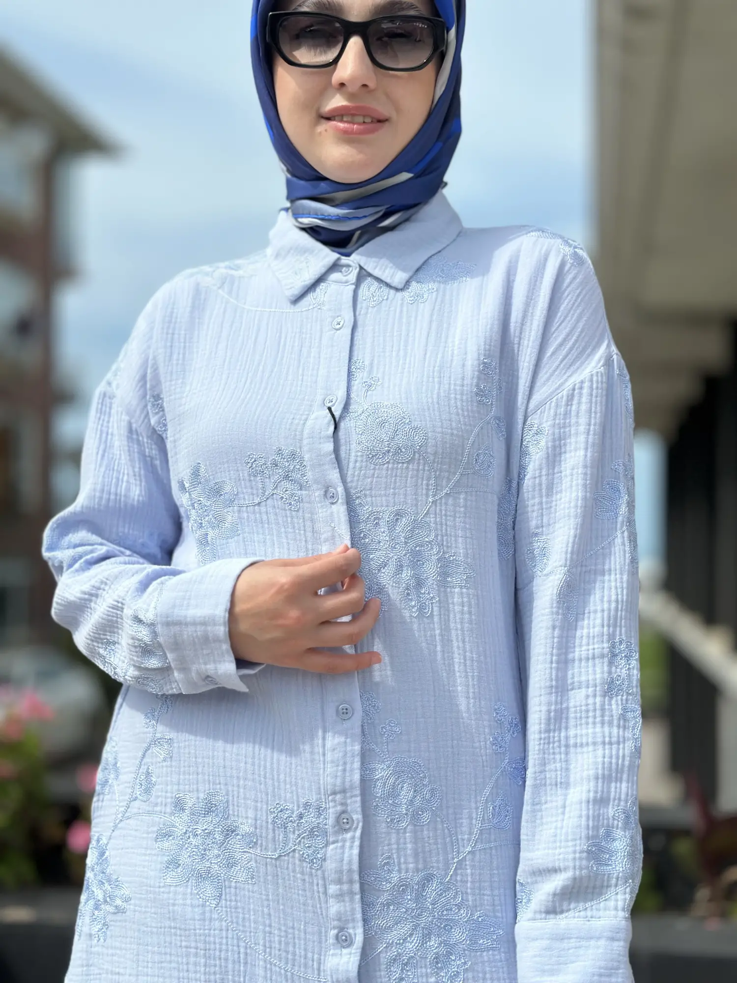 Kayra Nakış Ve Kemer Detaylı Gömlek KA21063