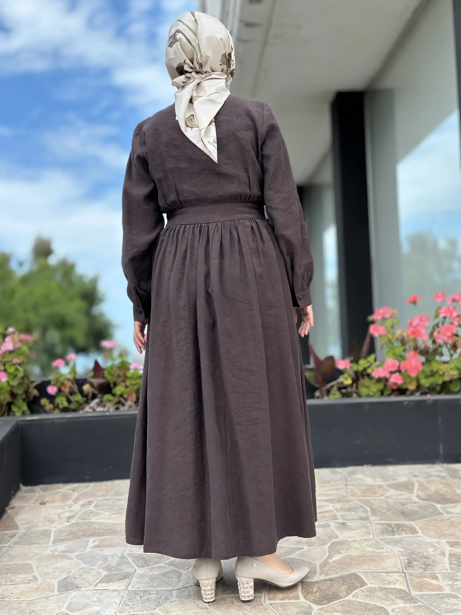 Almarwah Yarım Düğme Detaylı Desenli Tencel Elbise 303912