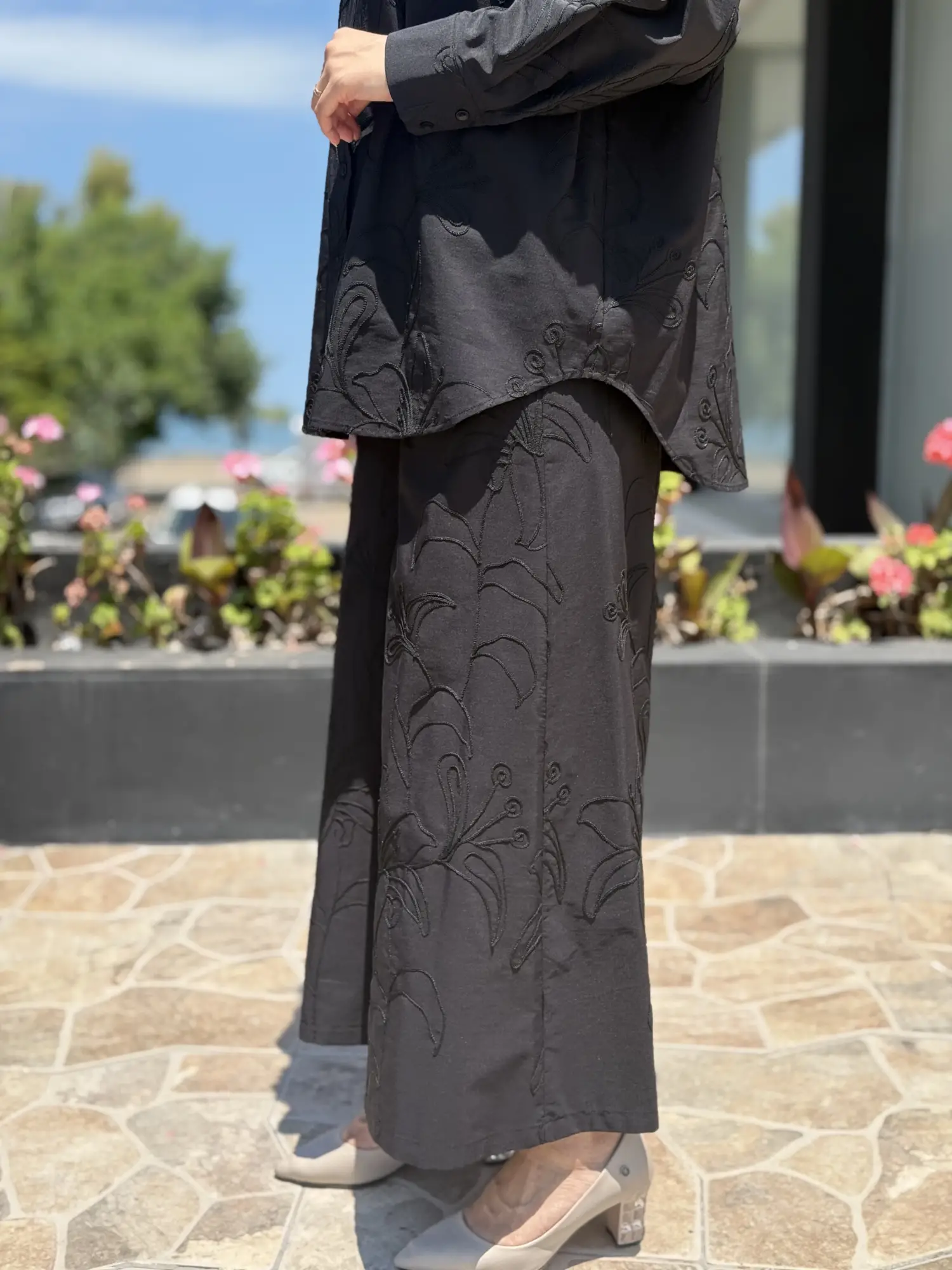 Kahma Nakış Detaylı Geniş Paça Pantolon