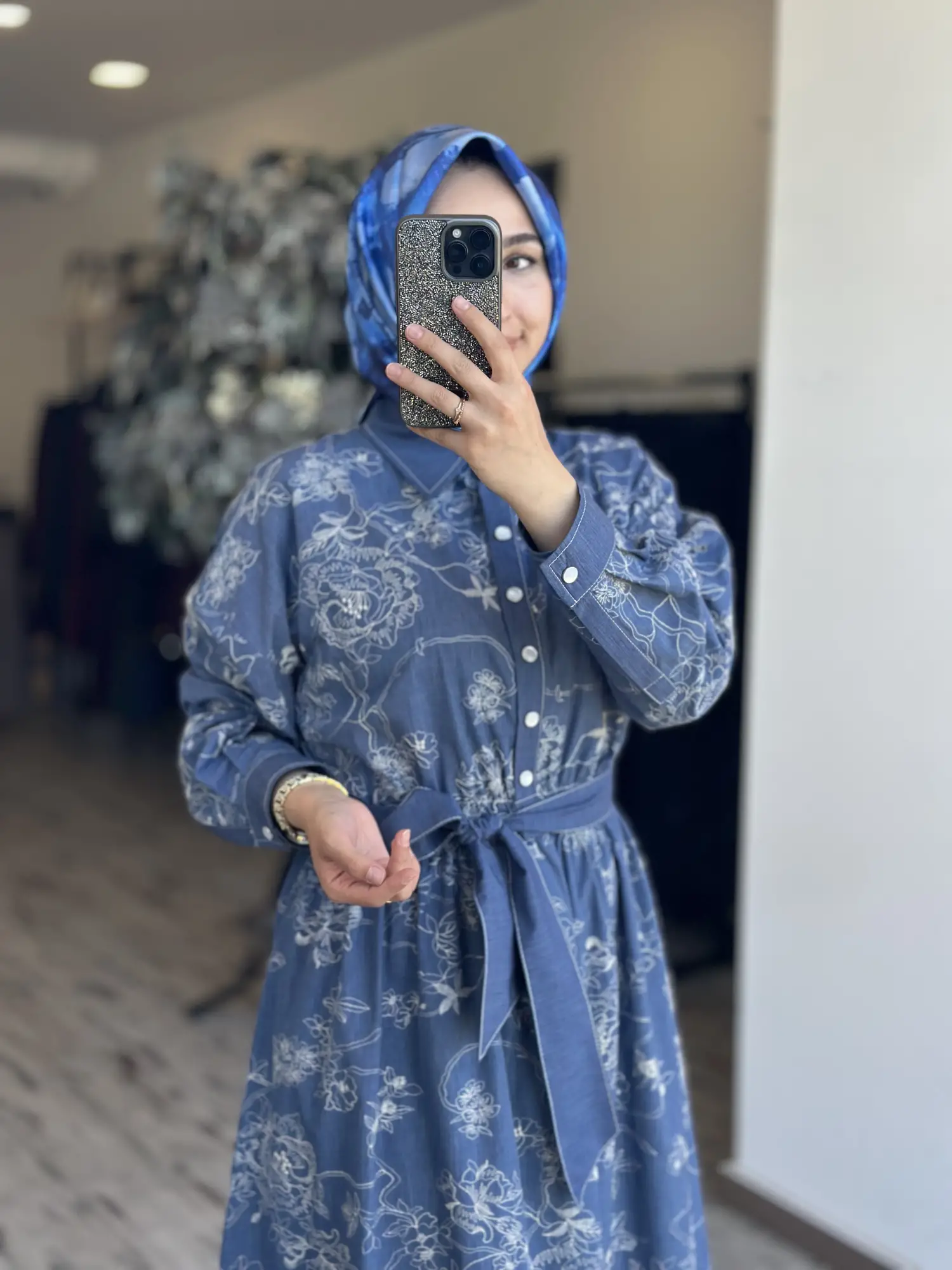 Clande Çiçek Nakış Desenli Denim Elbise