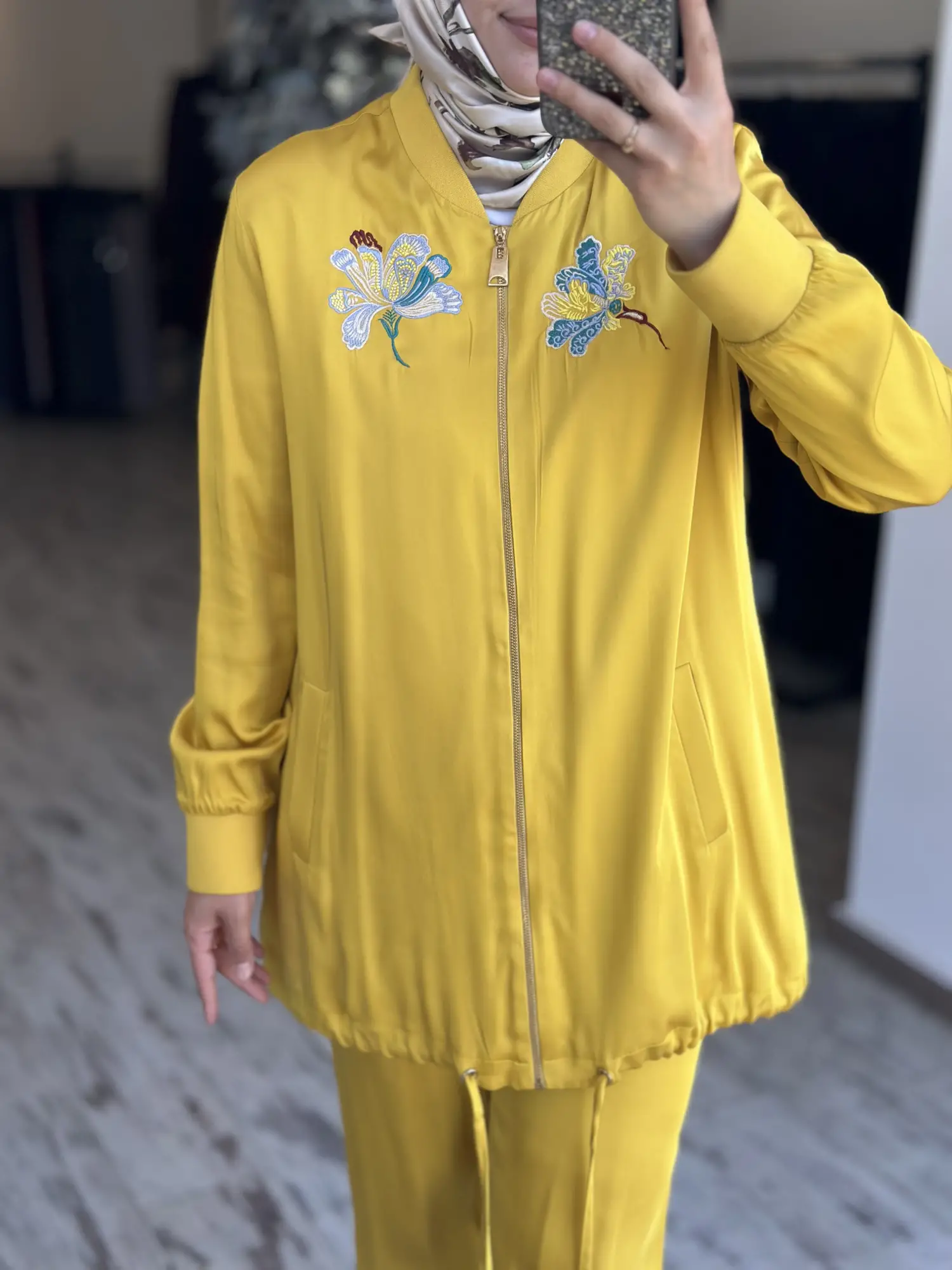 Lisa Sırtı Ve Göğsü İşlemeli Ceket  Pantolon Takım 3026