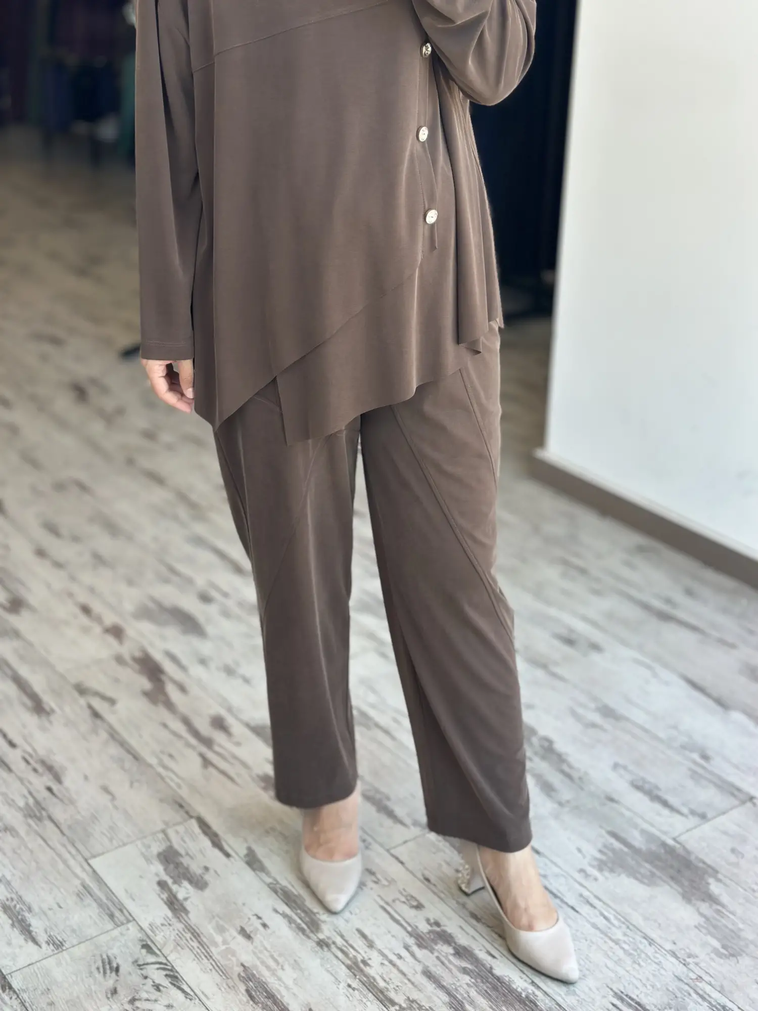 Tığ Triko  Asimetrik Model Kristal Düğme Detaylı Pantolonlu Takım TKM5132