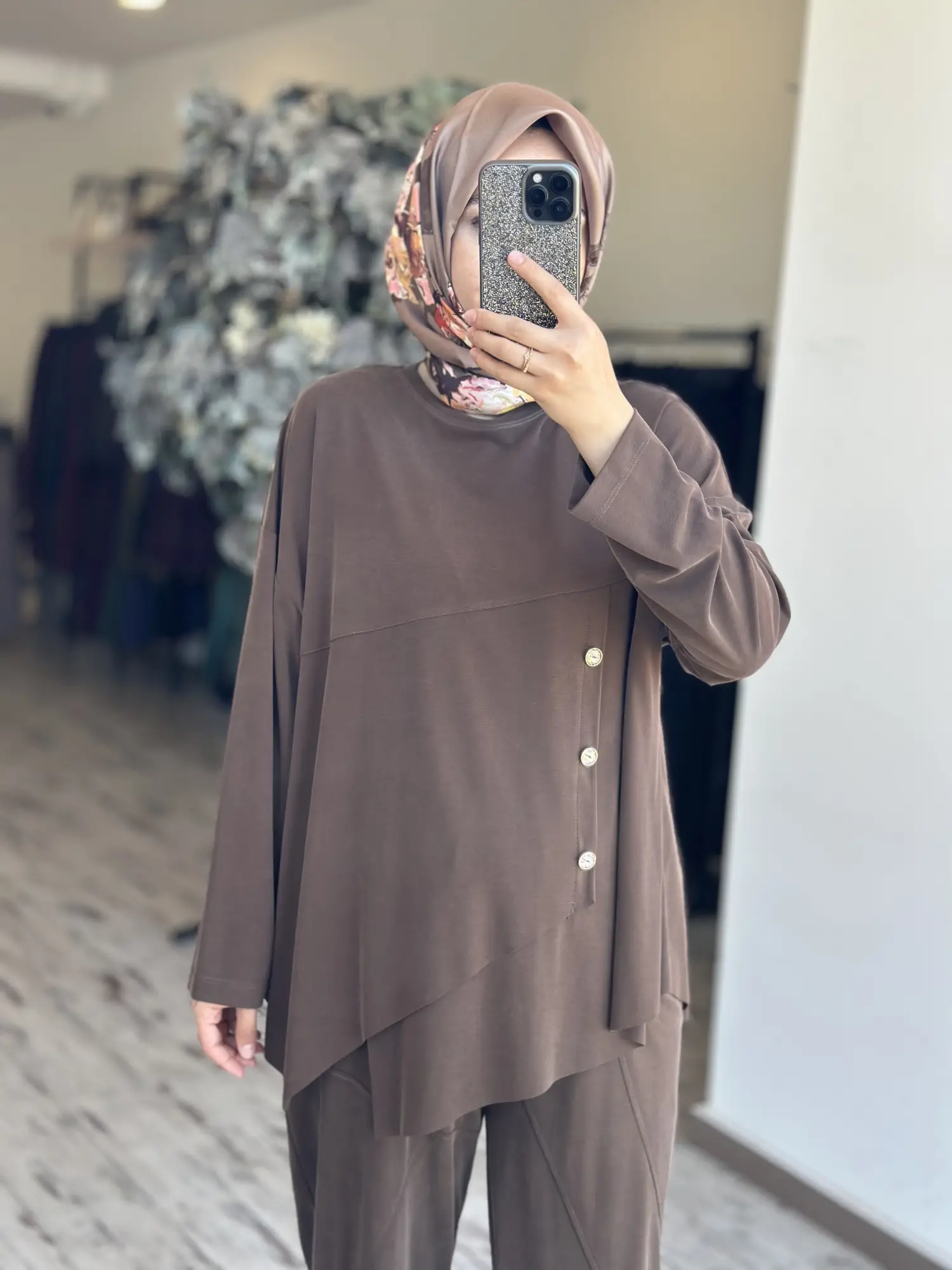 Tığ Triko  Asimetrik Model Kristal Düğme Detaylı Pantolonlu Takım TKM5132