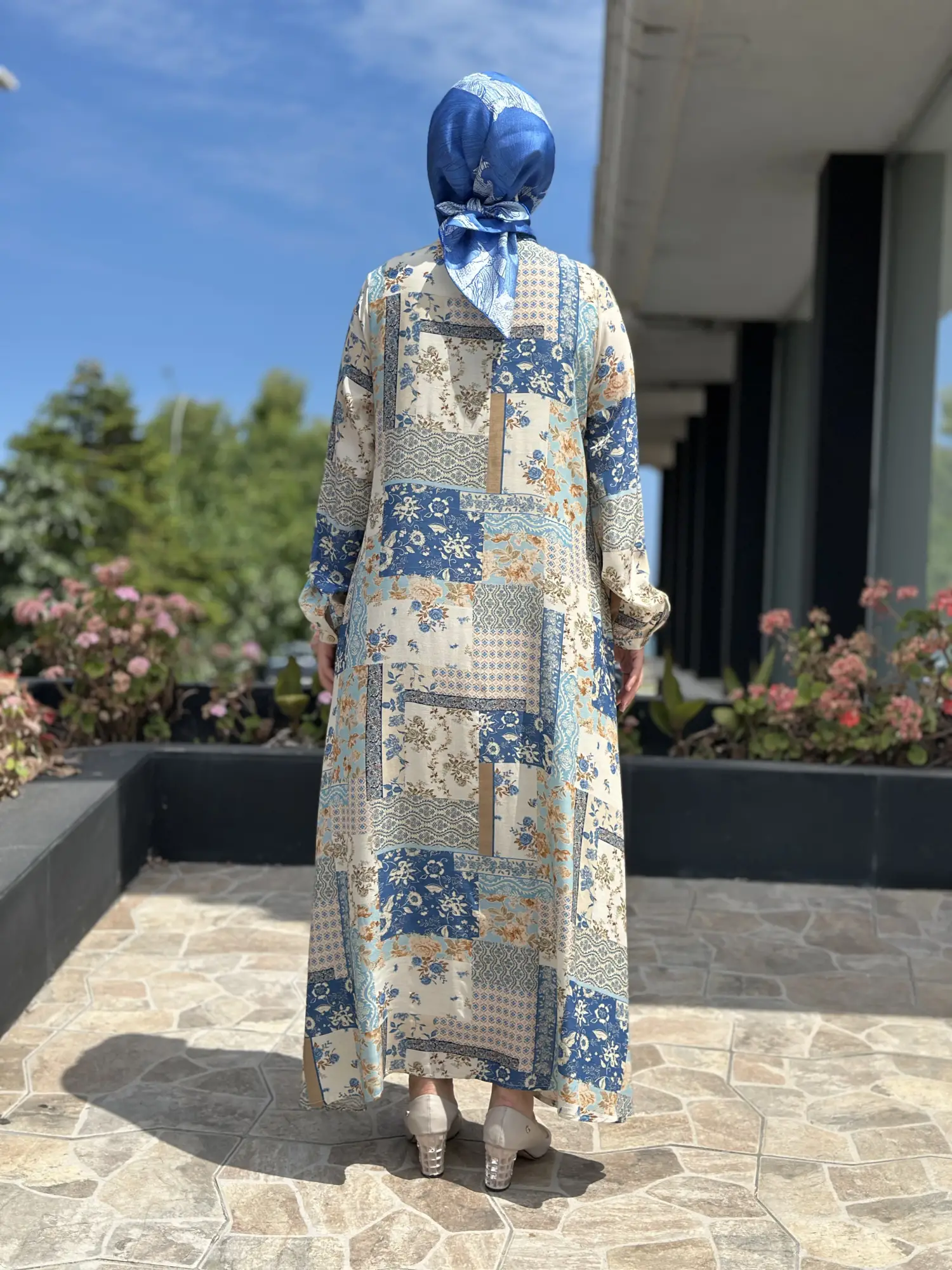 Tığ Triko Soyut Çiçek ve Geometrik Desenli Gömlek Elbise ELB7018