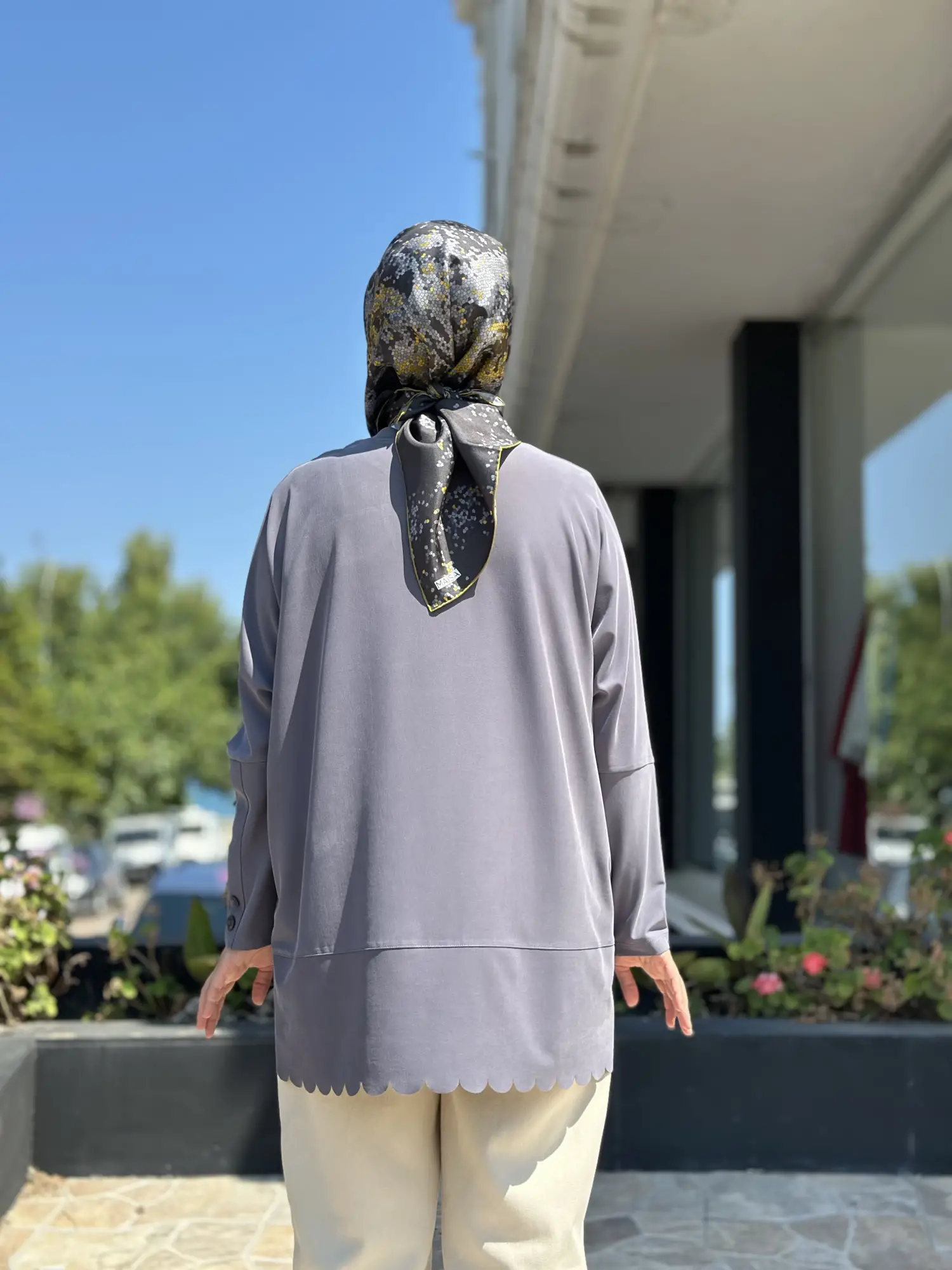 Tığ Triko Kolları Düğme Detaylı Oversize Tunik TNK4103