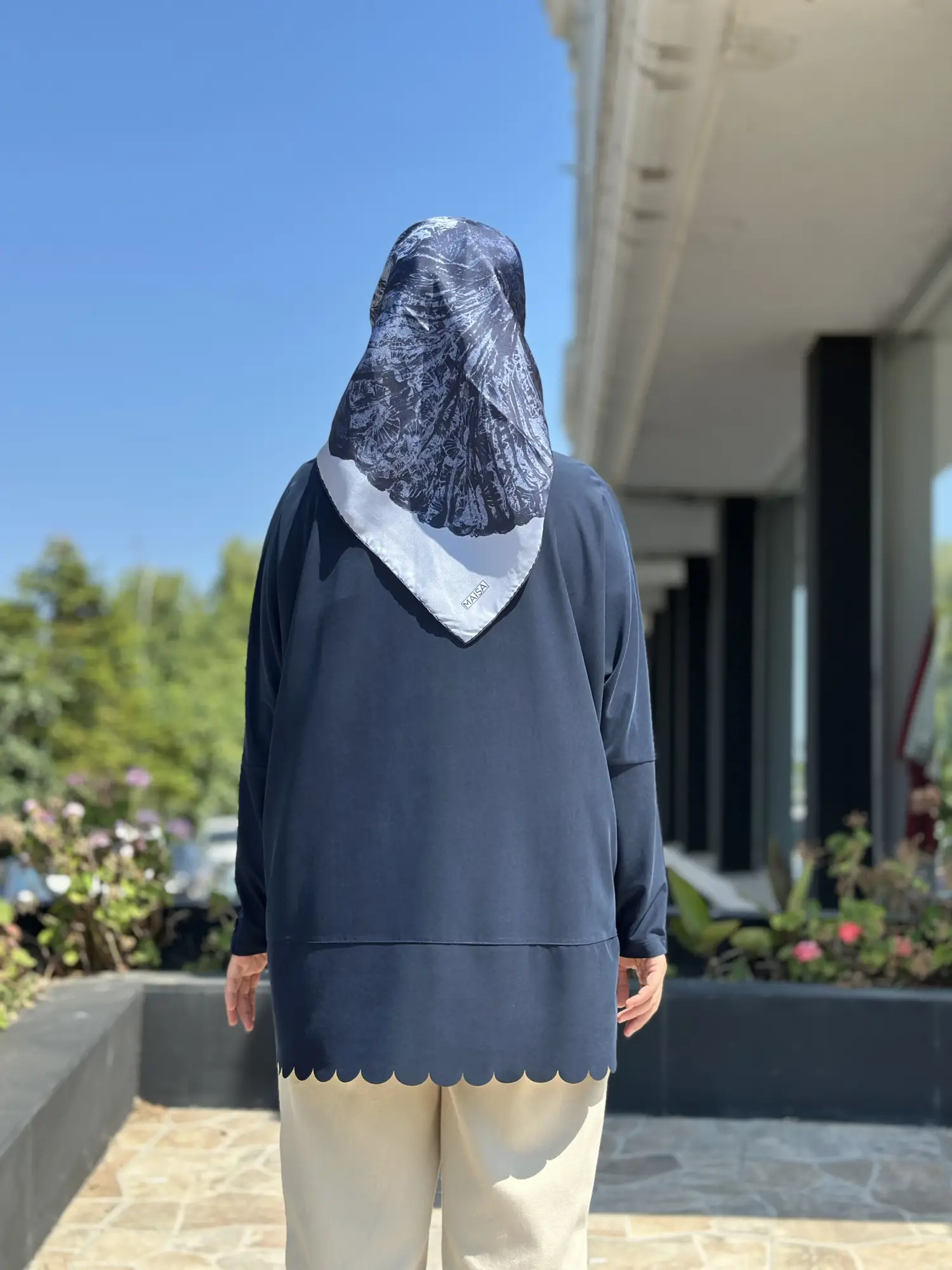 Tığ Triko Kolları Düğme Detaylı Oversize Tunik TNK4103