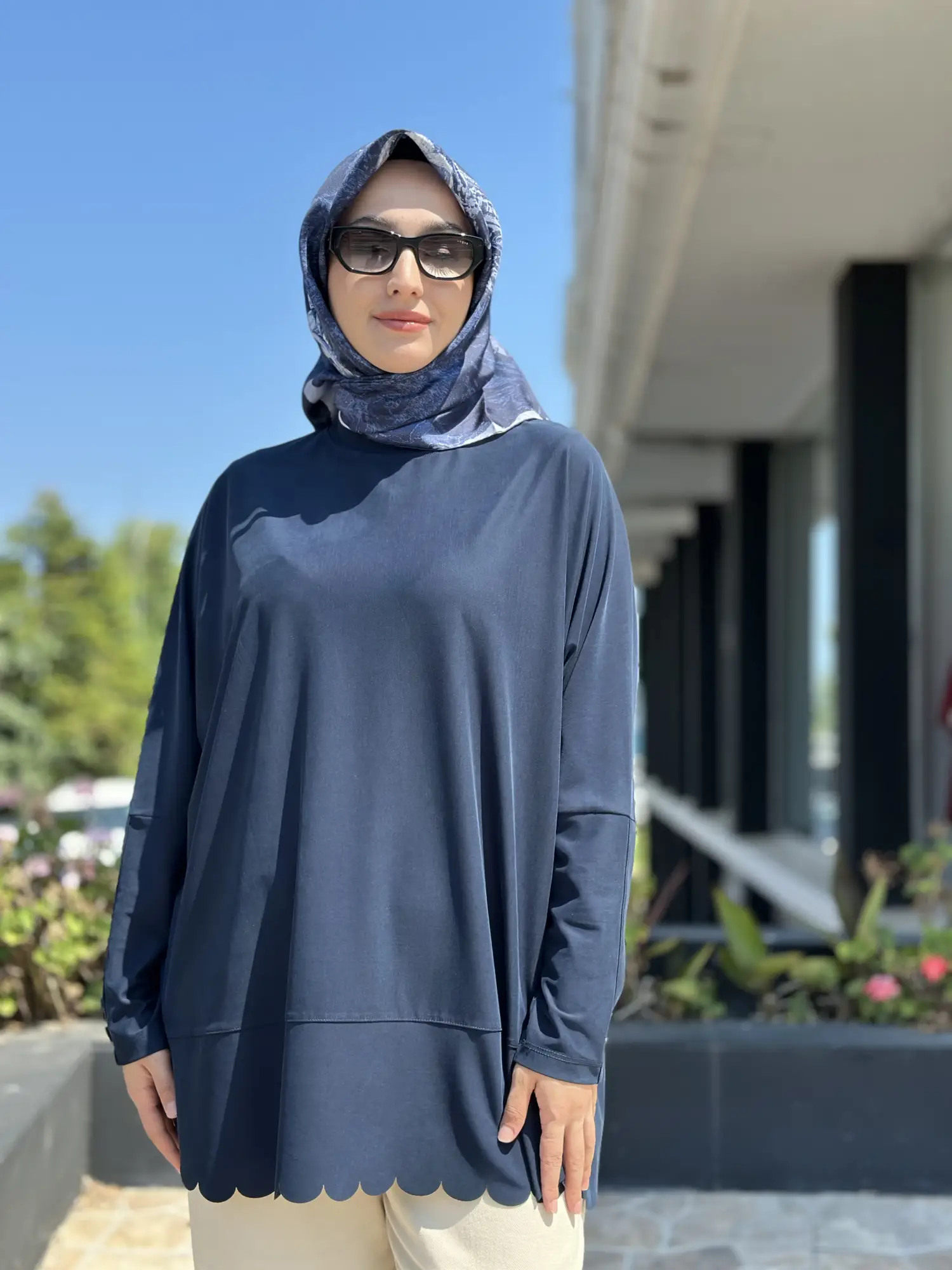 Tığ Triko Kolları Düğme Detaylı Oversize Tunik TNK4103