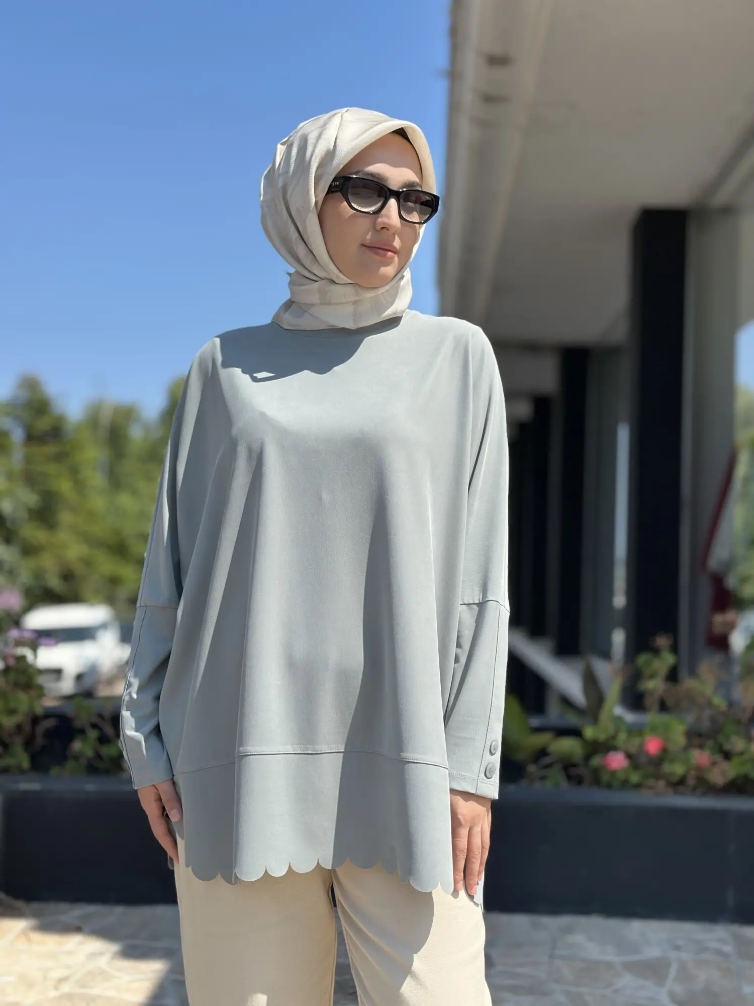 Tığ Triko Kolları Düğme Detaylı Oversize Tunik TNK4103