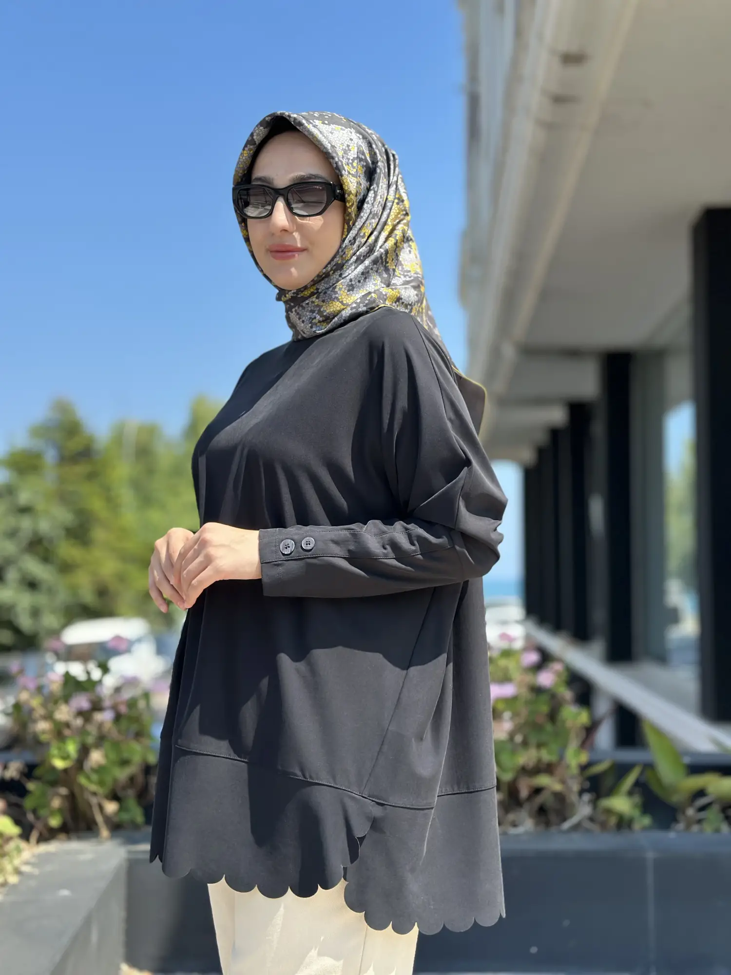 Tığ Triko Kolları Düğme Detaylı Oversize Tunik TNK4103