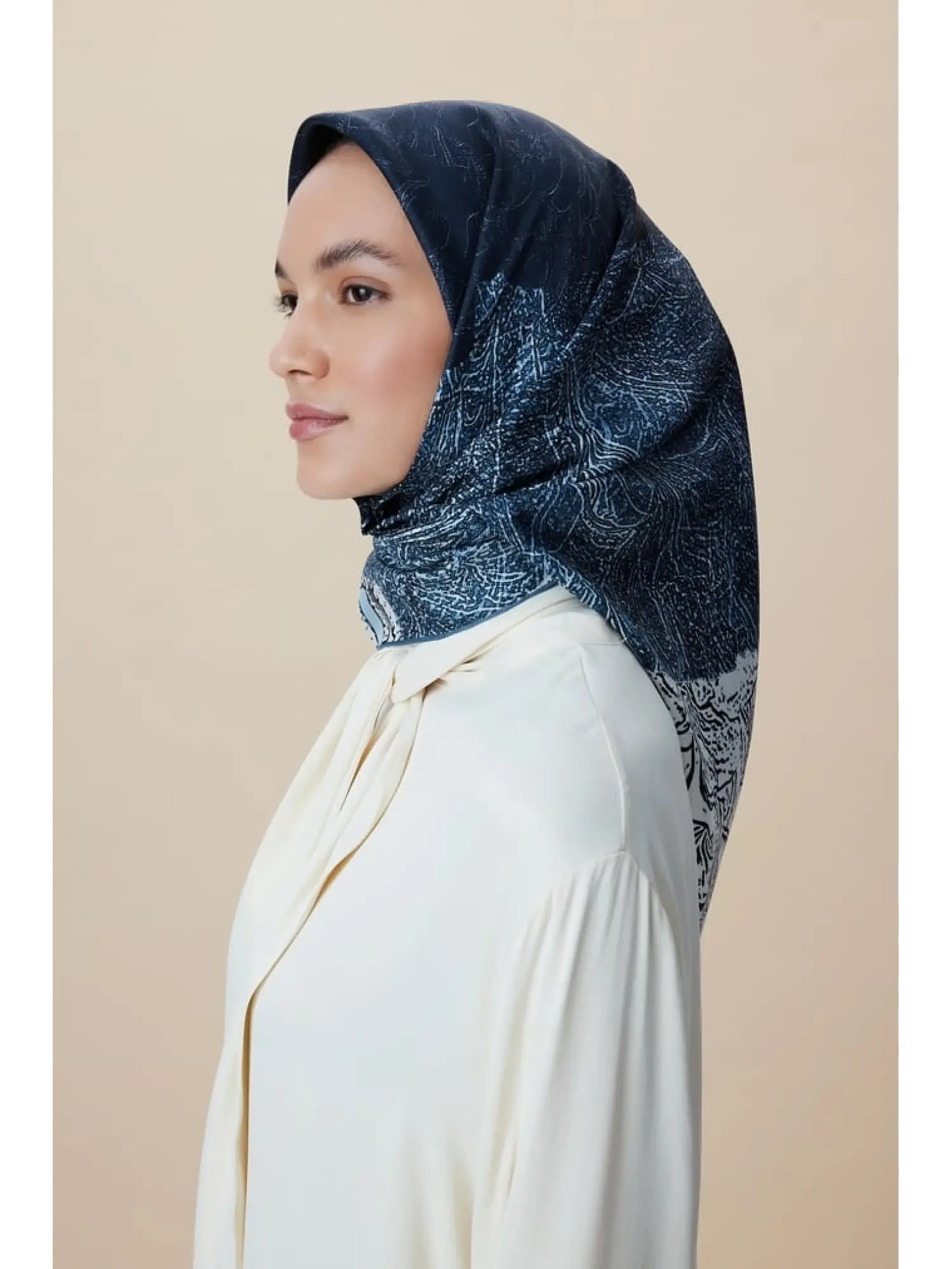 Maisa Kün 90X90 Mulberry İpek Eşarp