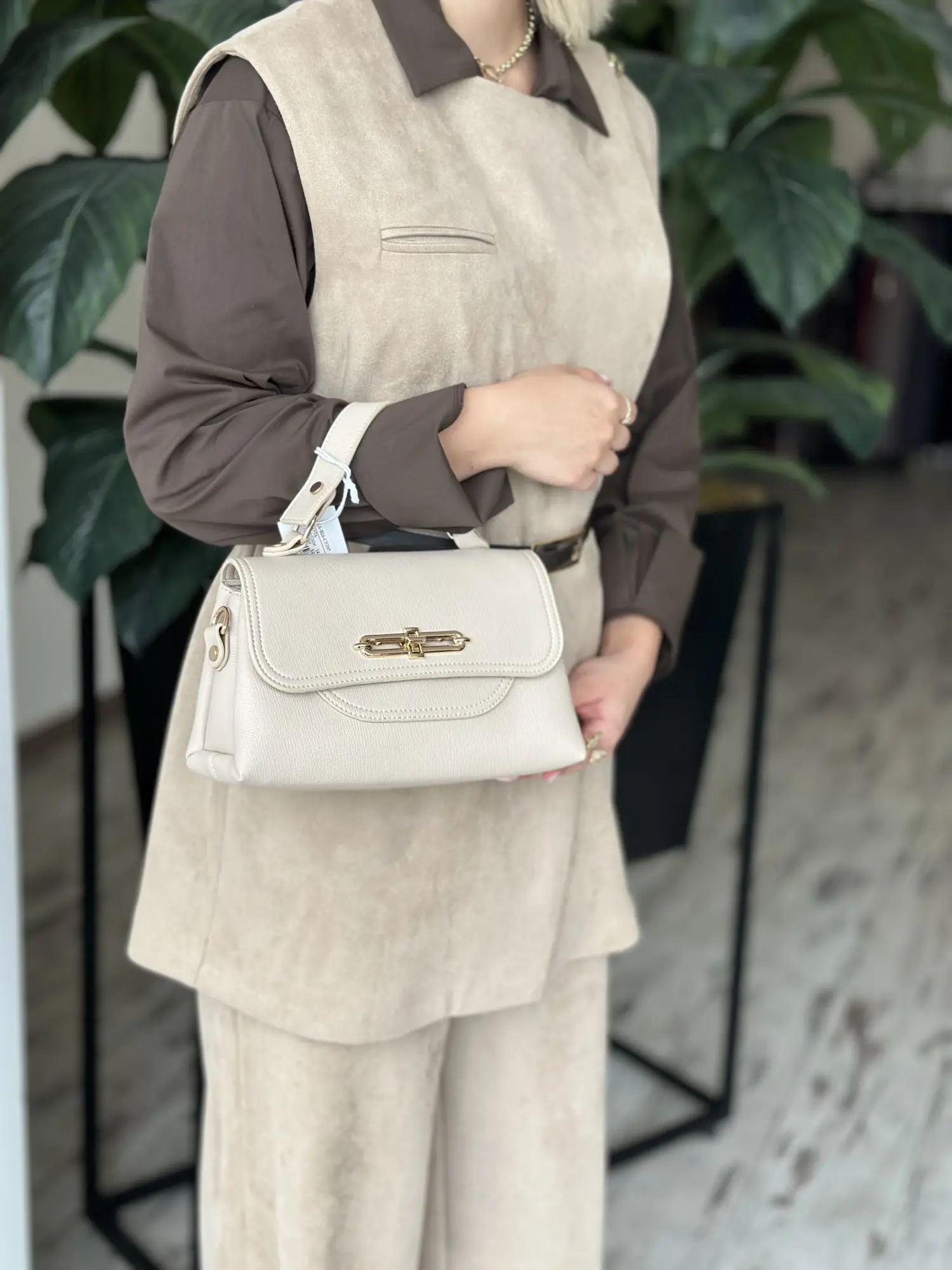Kayra Çokgözlü Çanta CNT07