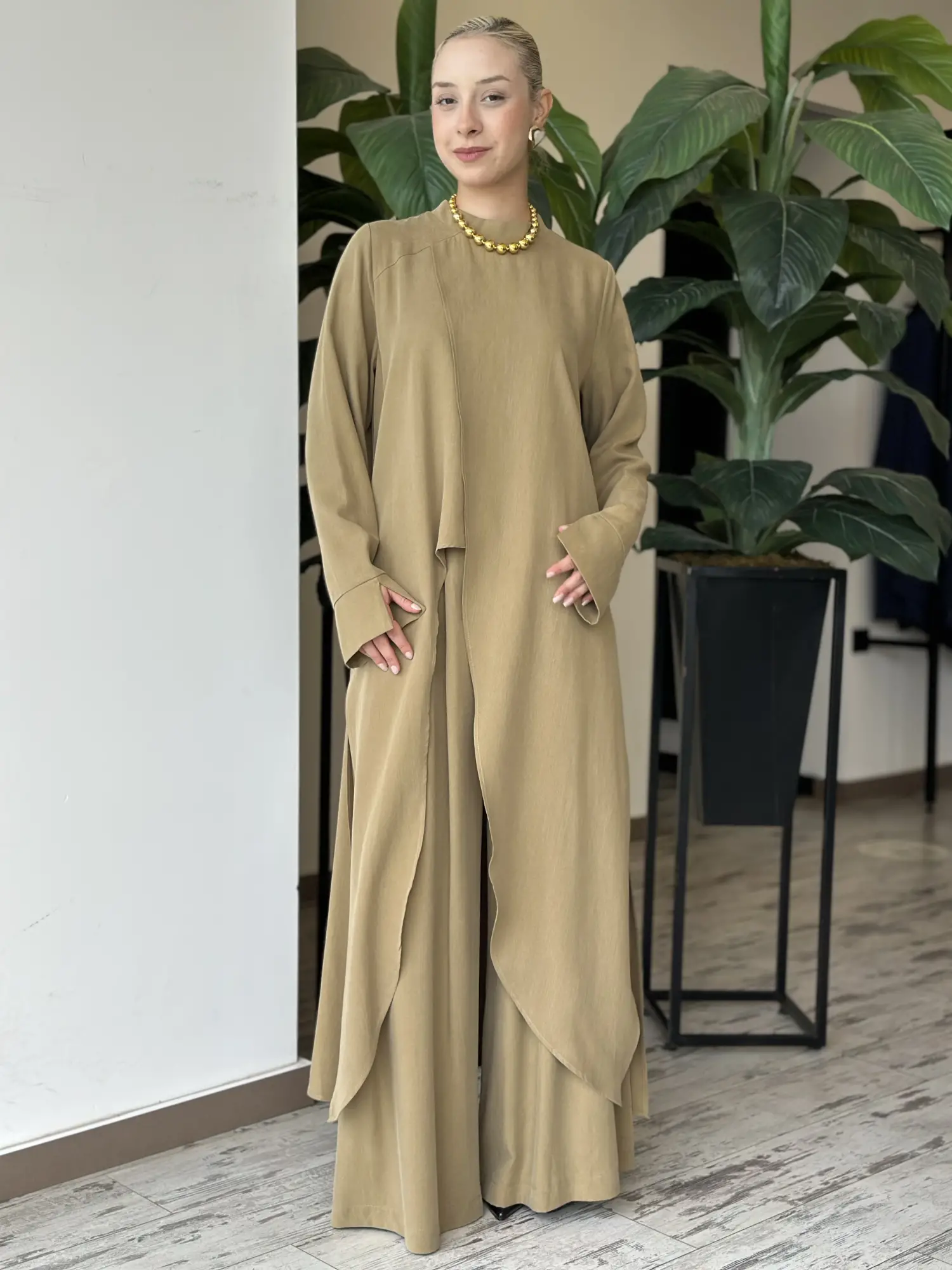 Almarwah Yırtmaç Detaylı Tam Boy Tunik Pantolon Takım 203047