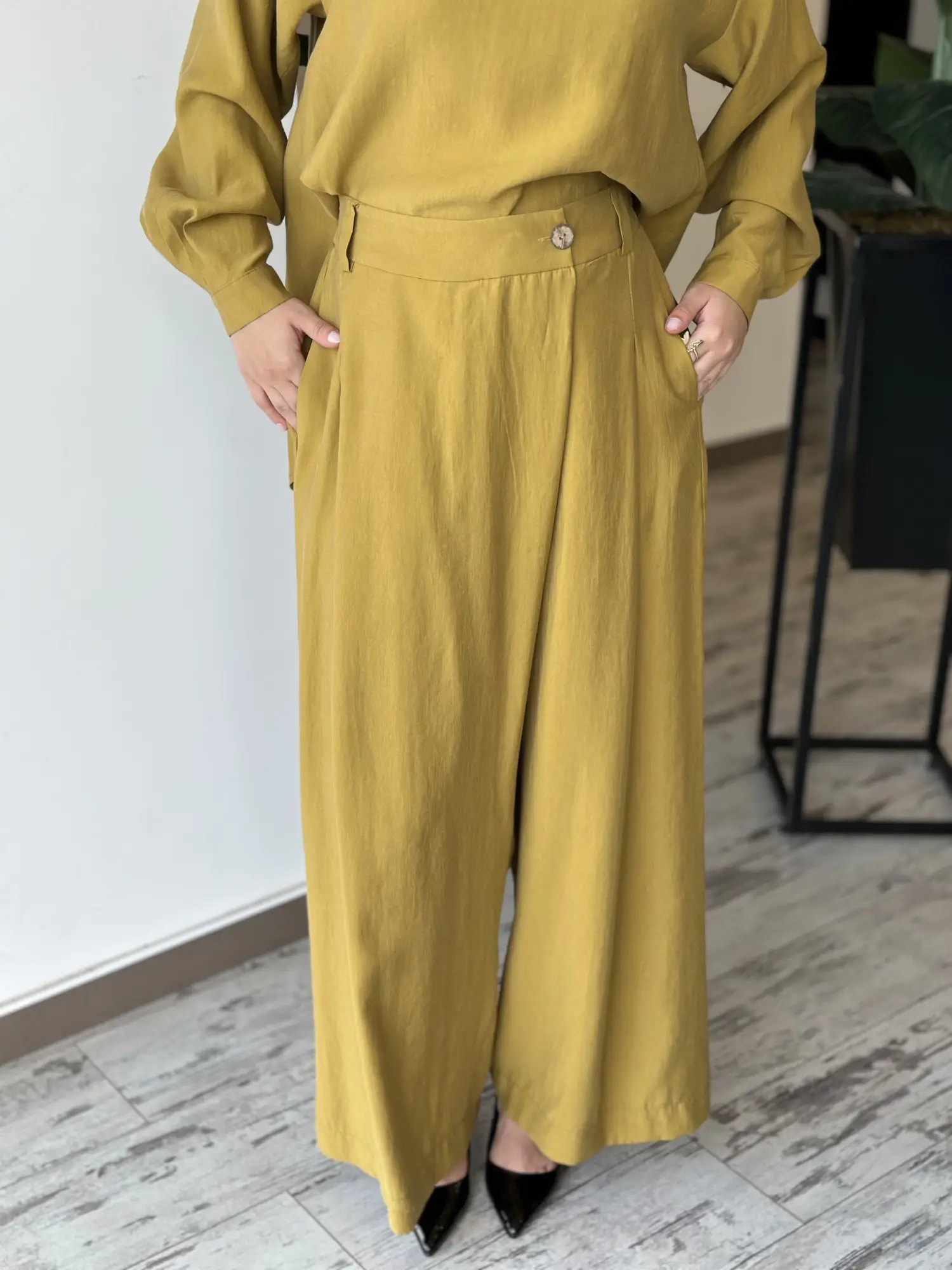 Almarwah Sırt Düğme Detaylı Tunik Pantolon Takım 203038