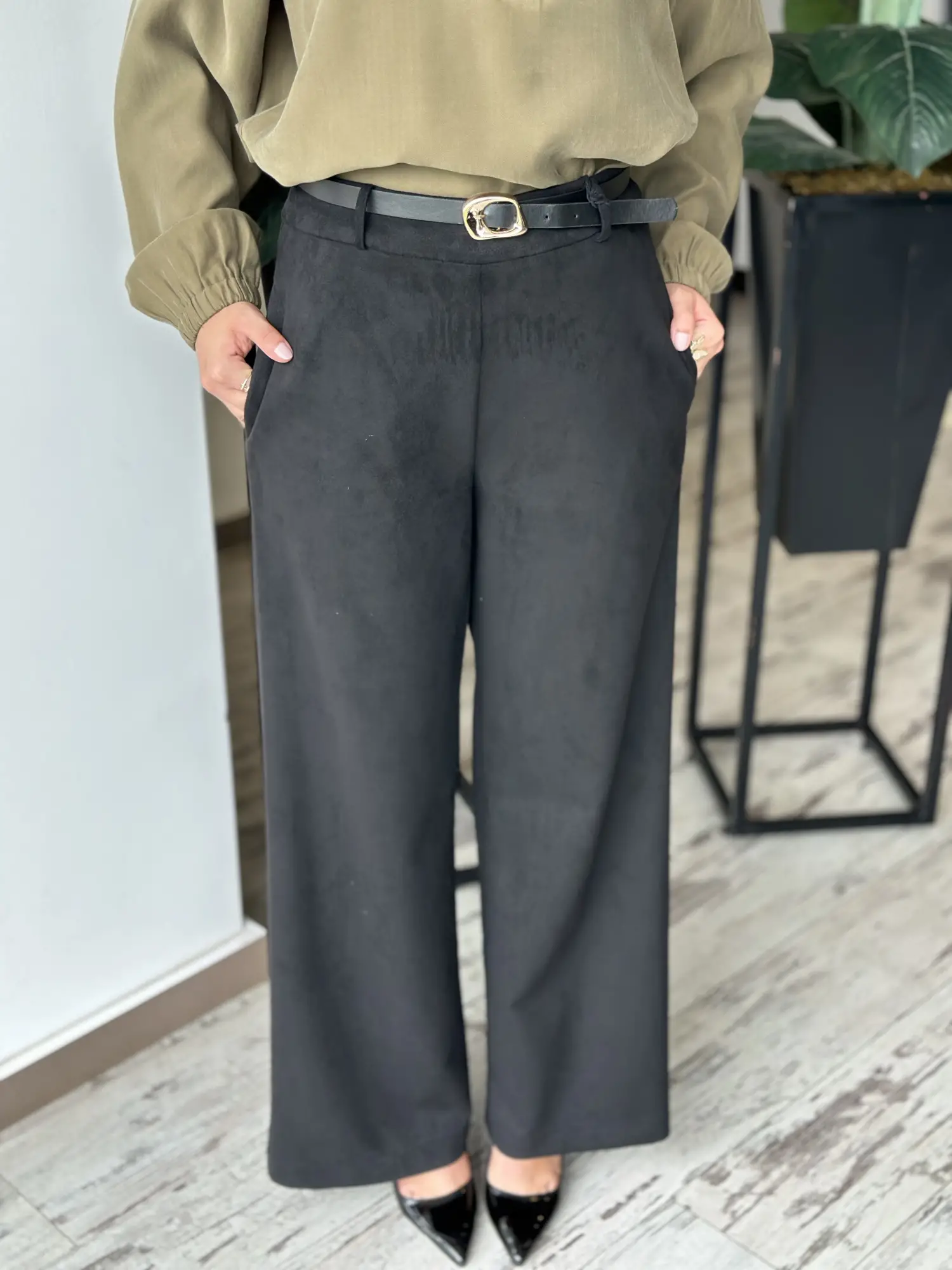 Kayra Kemerli Süet Pantolon KA19042