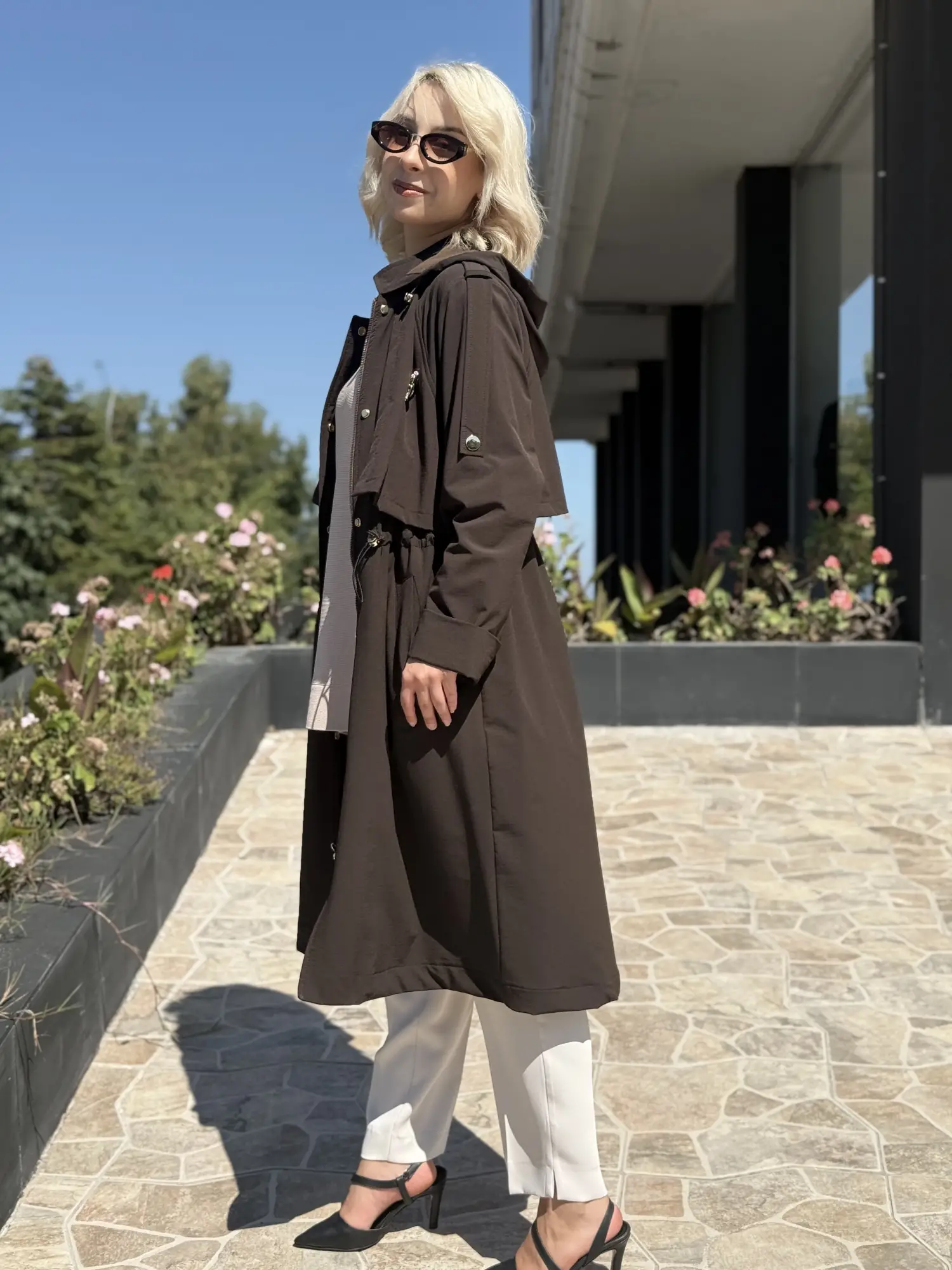 Ghisa Rüzgarlık Detaylı Broşlu Kap G2717