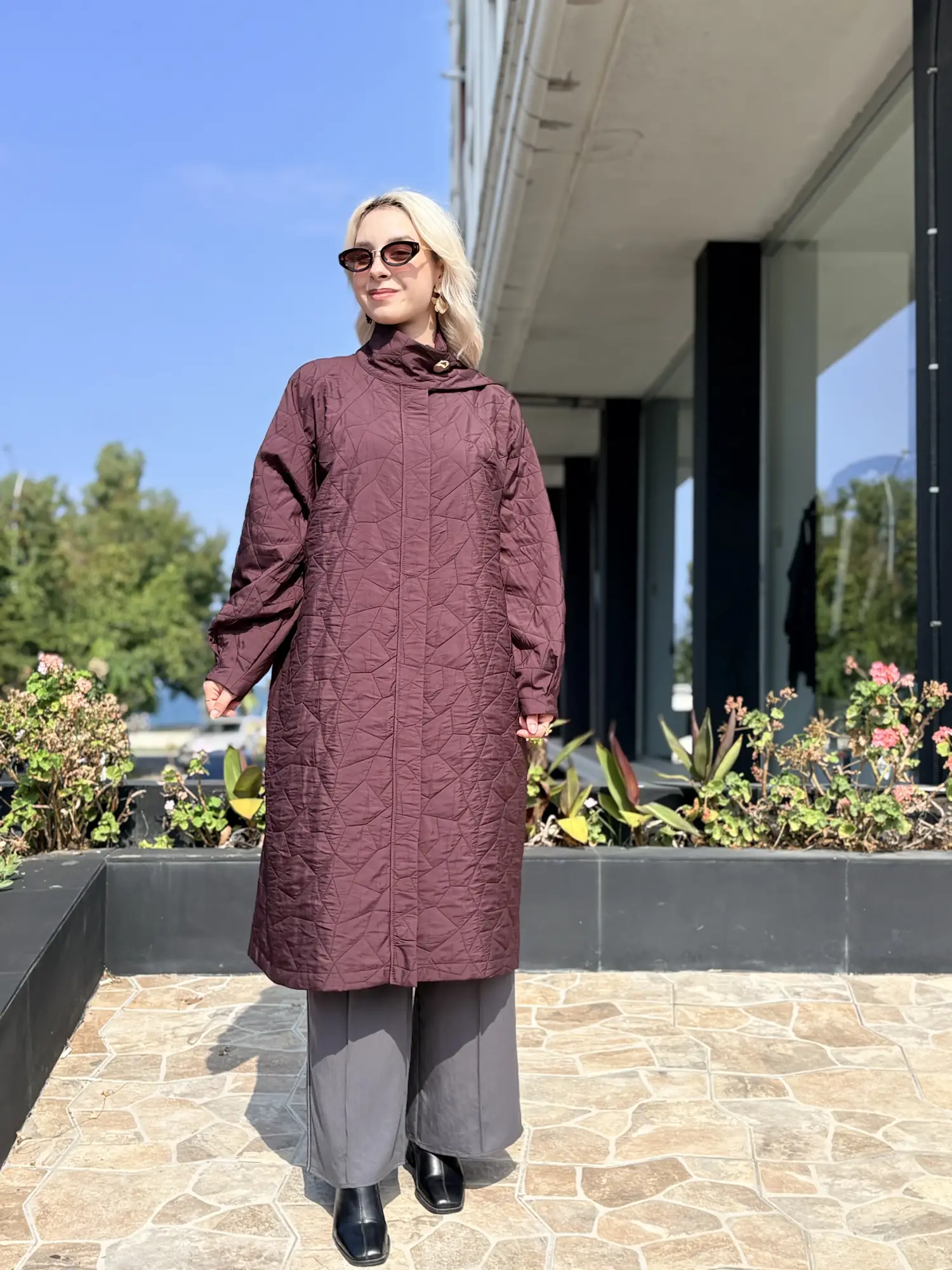 Kayra Kapitone Flar Detaylı Uzun Giyçık Kap KA25018