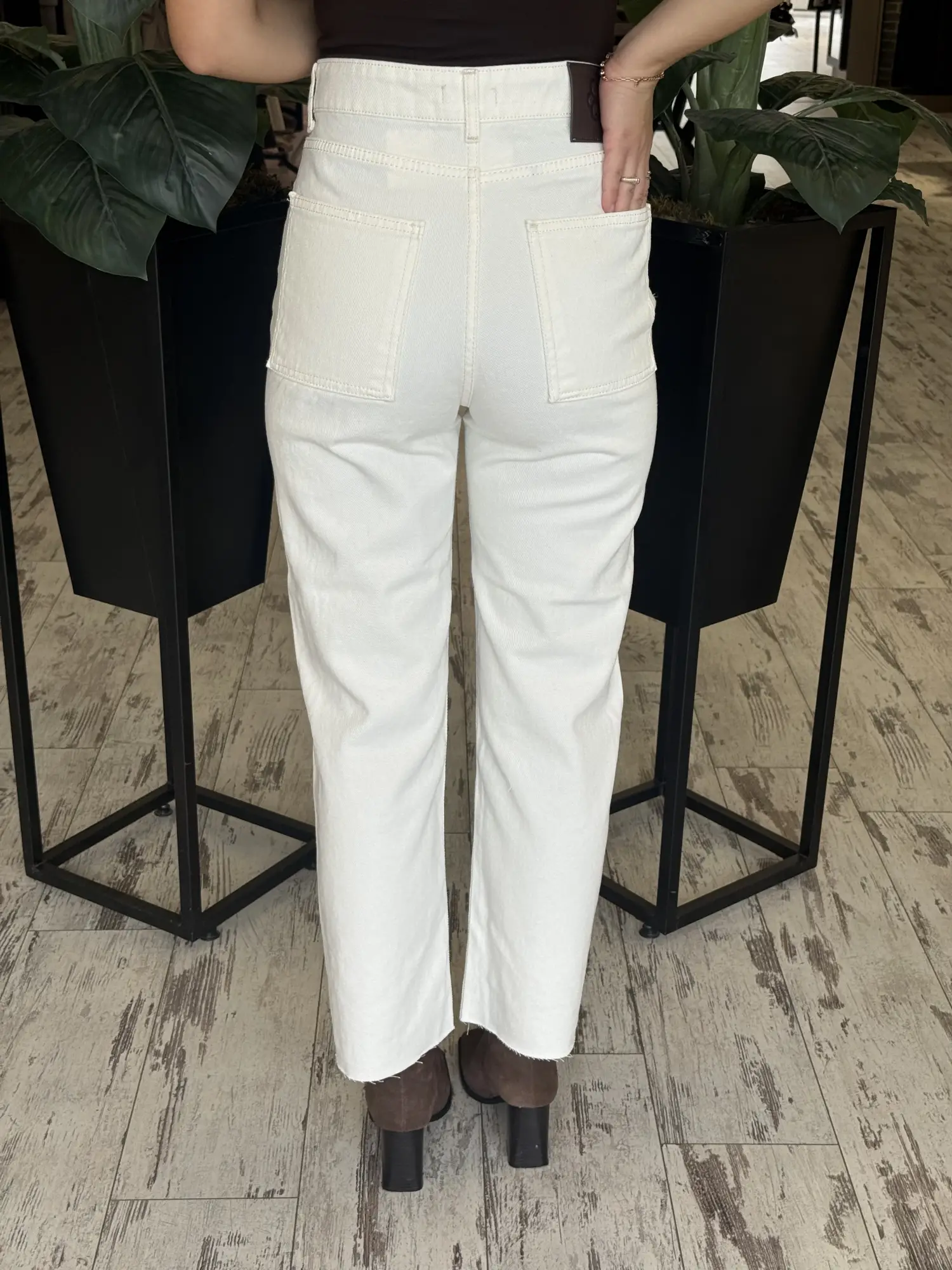 QooQ Store Kesik Paça Straight Jean Pantolon 27FW332