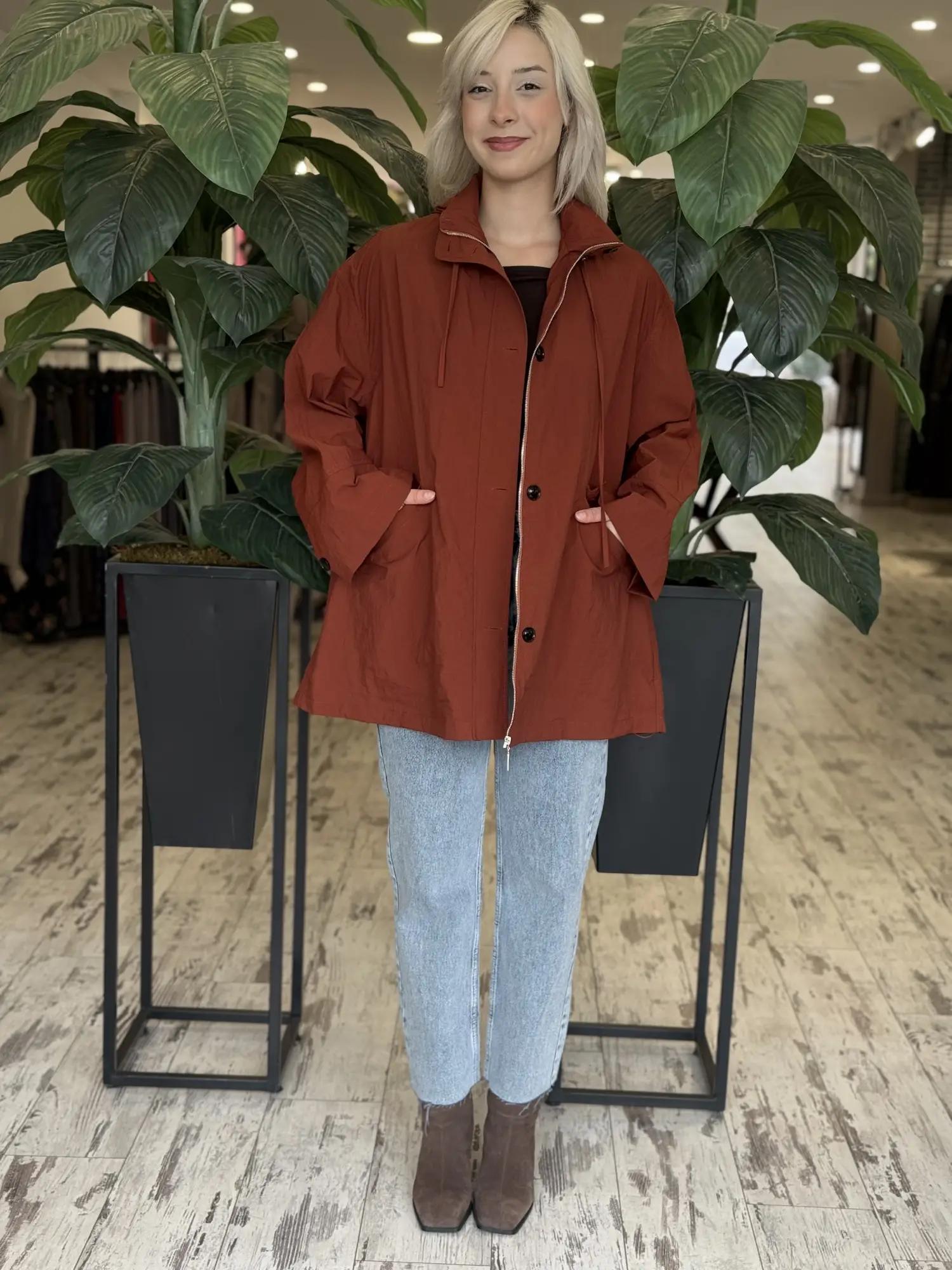 QooQ Store Kapüşonlu Cep Detaylı Yağmurluk 27FW629