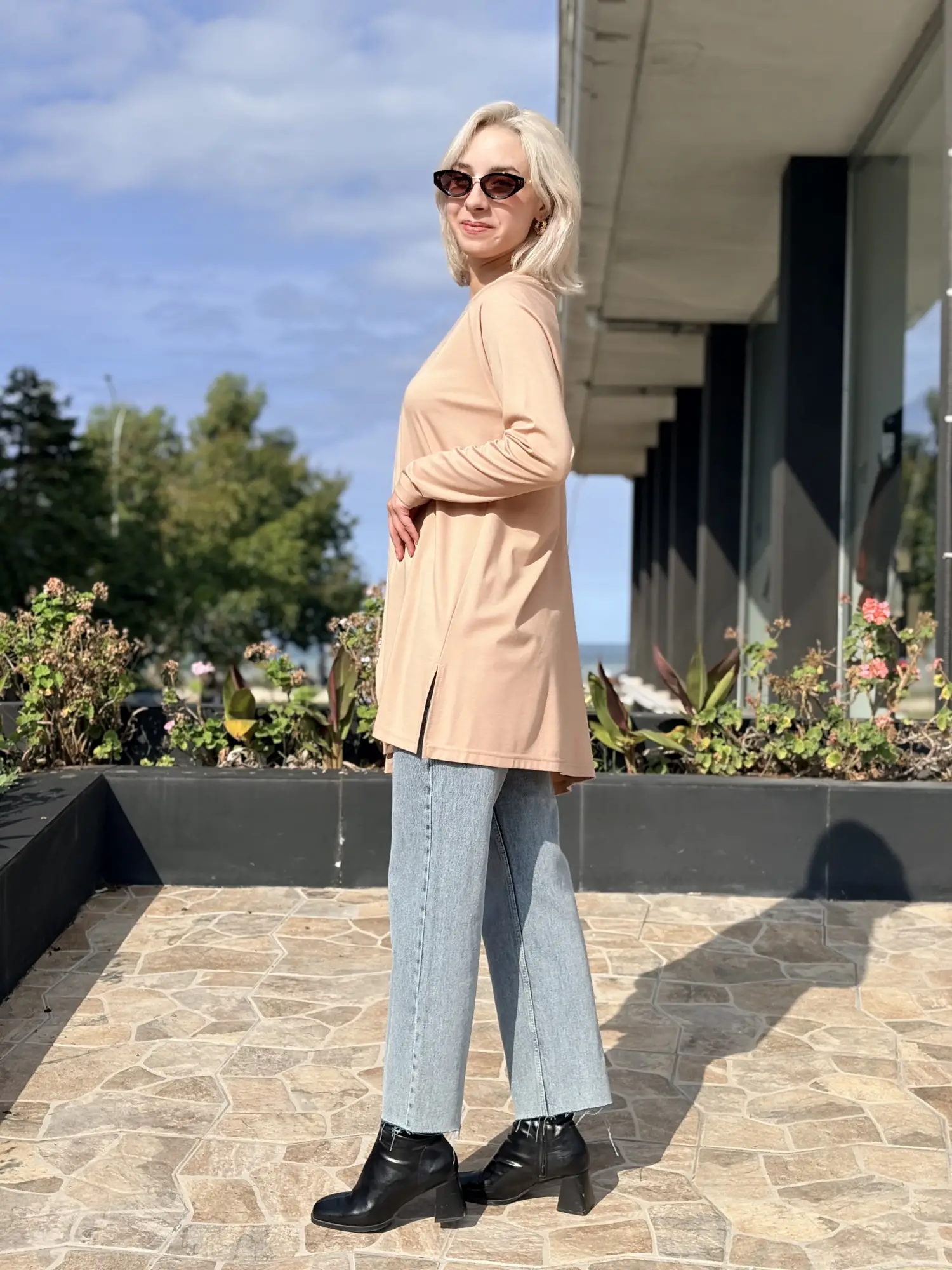 Almarwah Yandan Yırtmaçlı Viscon Tunik 102227