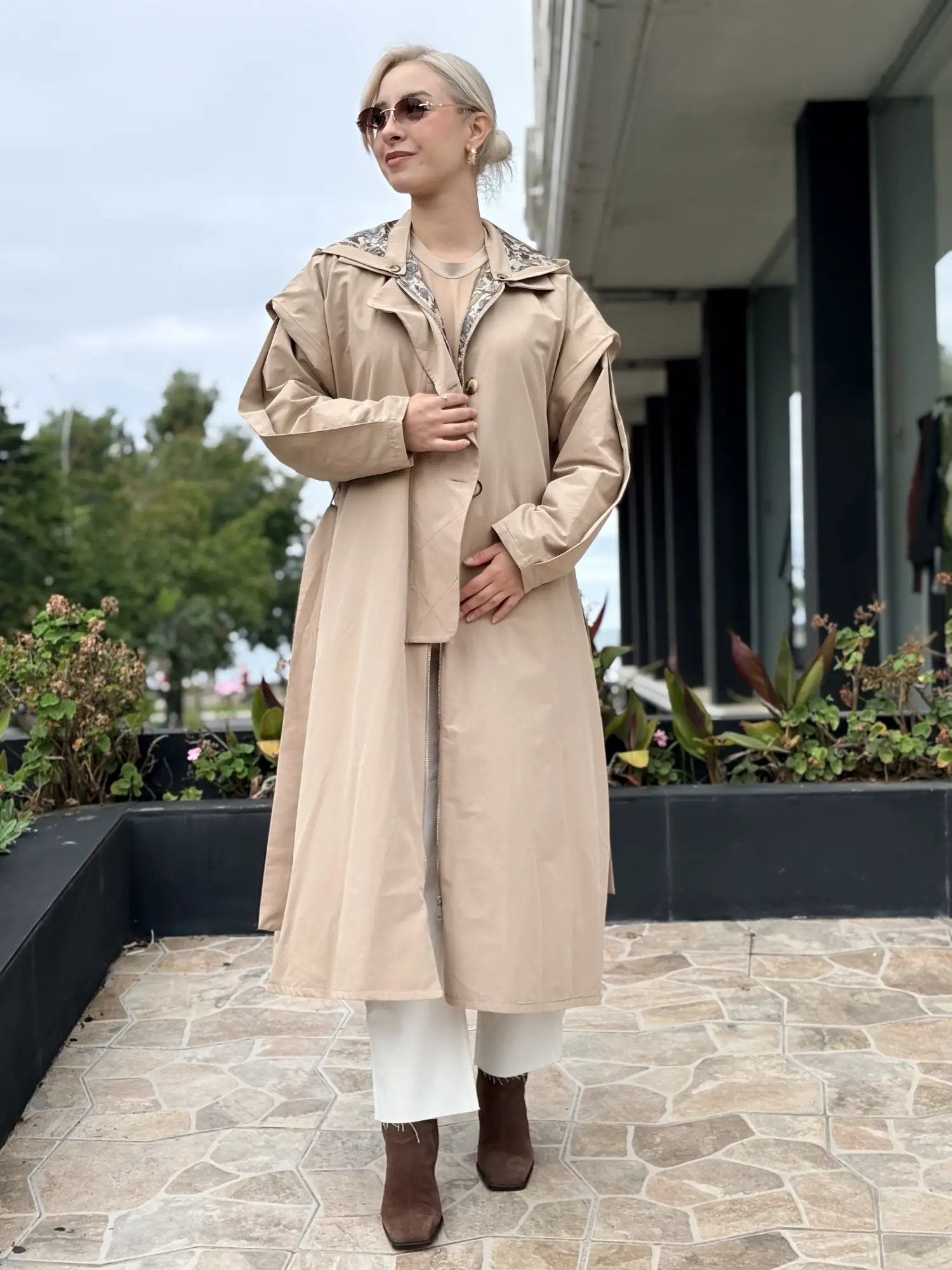 Beiaz Lora Pelerinli Trenchkot SK271002