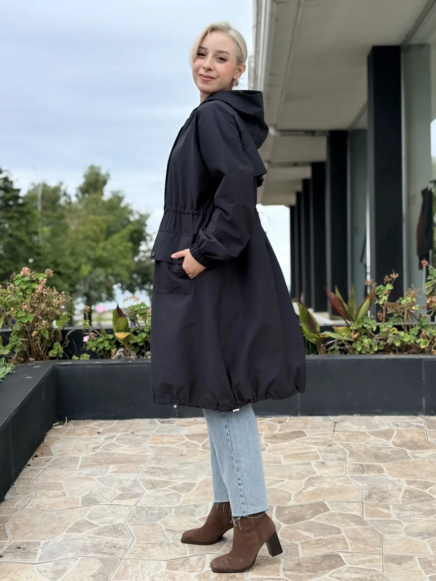Beiaz Nora Büzgülü Trençkot SK271001