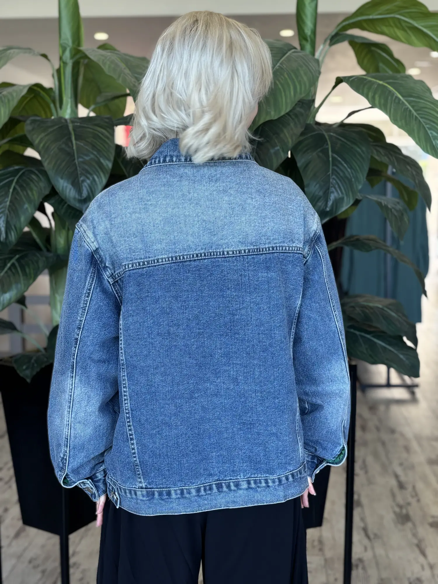 Ghisa Boncuk İşleme Detaylı Yeşil Astarlı Denim Ceket G3438