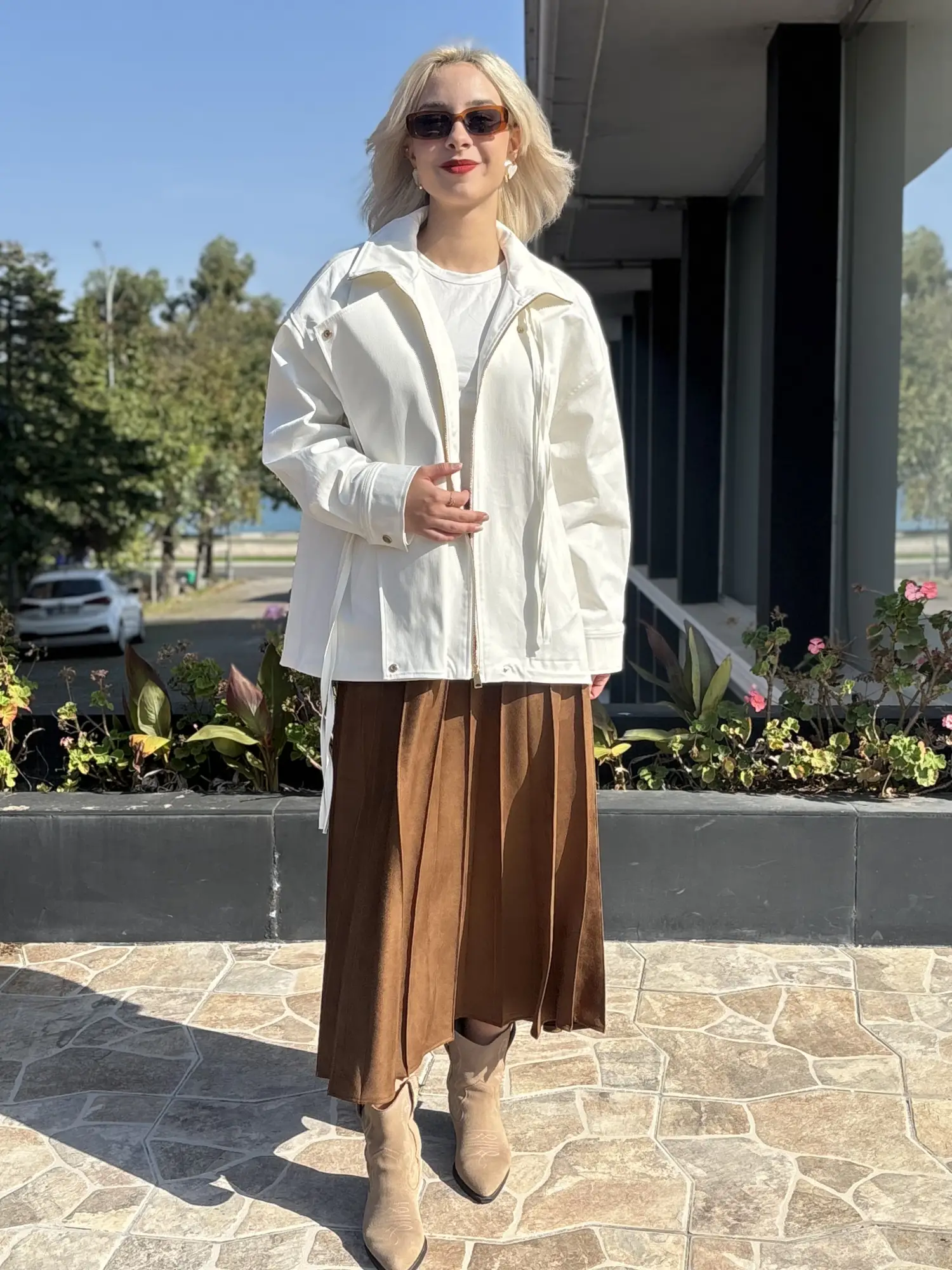 Kahma Yaka Bağlama Detaylı Kısa Trenchkot