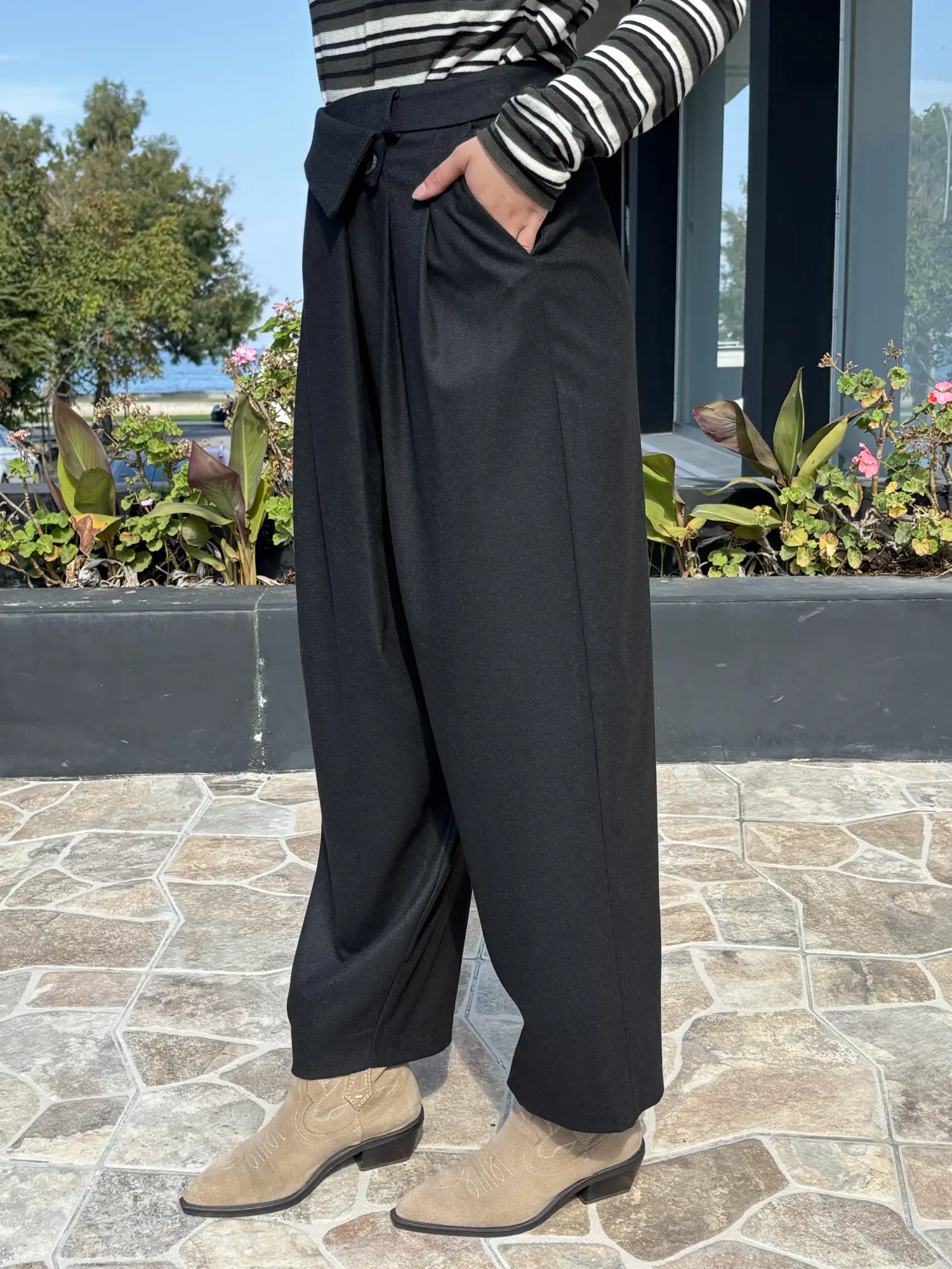 QooQ Store Önü Pile Detaylı Anvelop Pantolon 27FW303