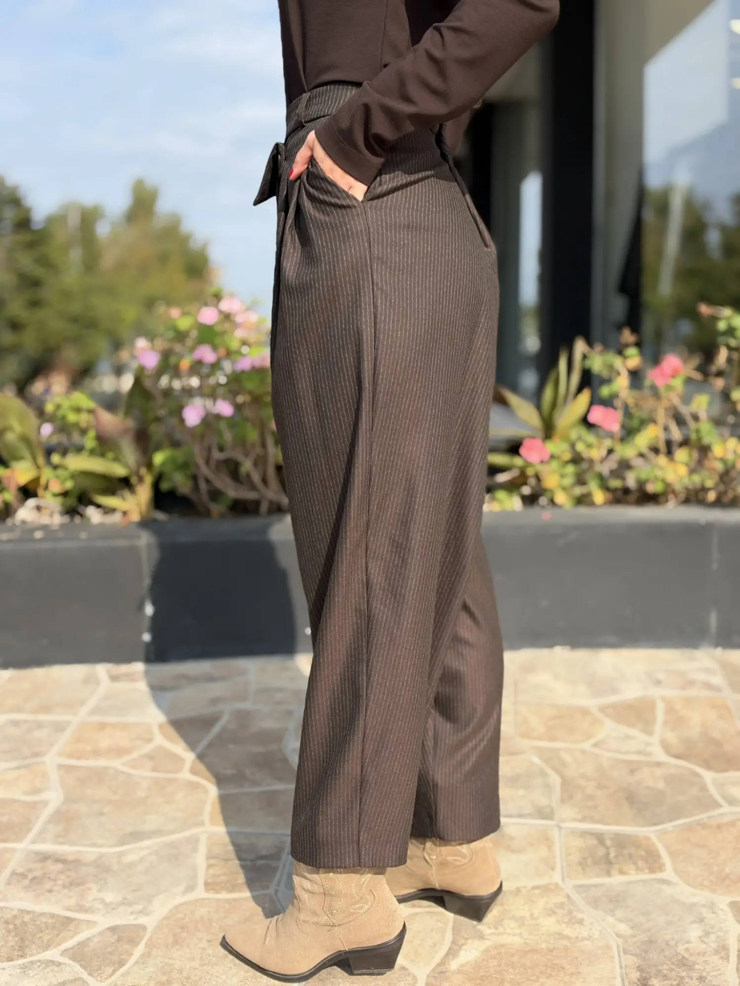 QooQ Store Önü Pile Detaylı Anvelop Çizgili Pantolon 27FW303Ç