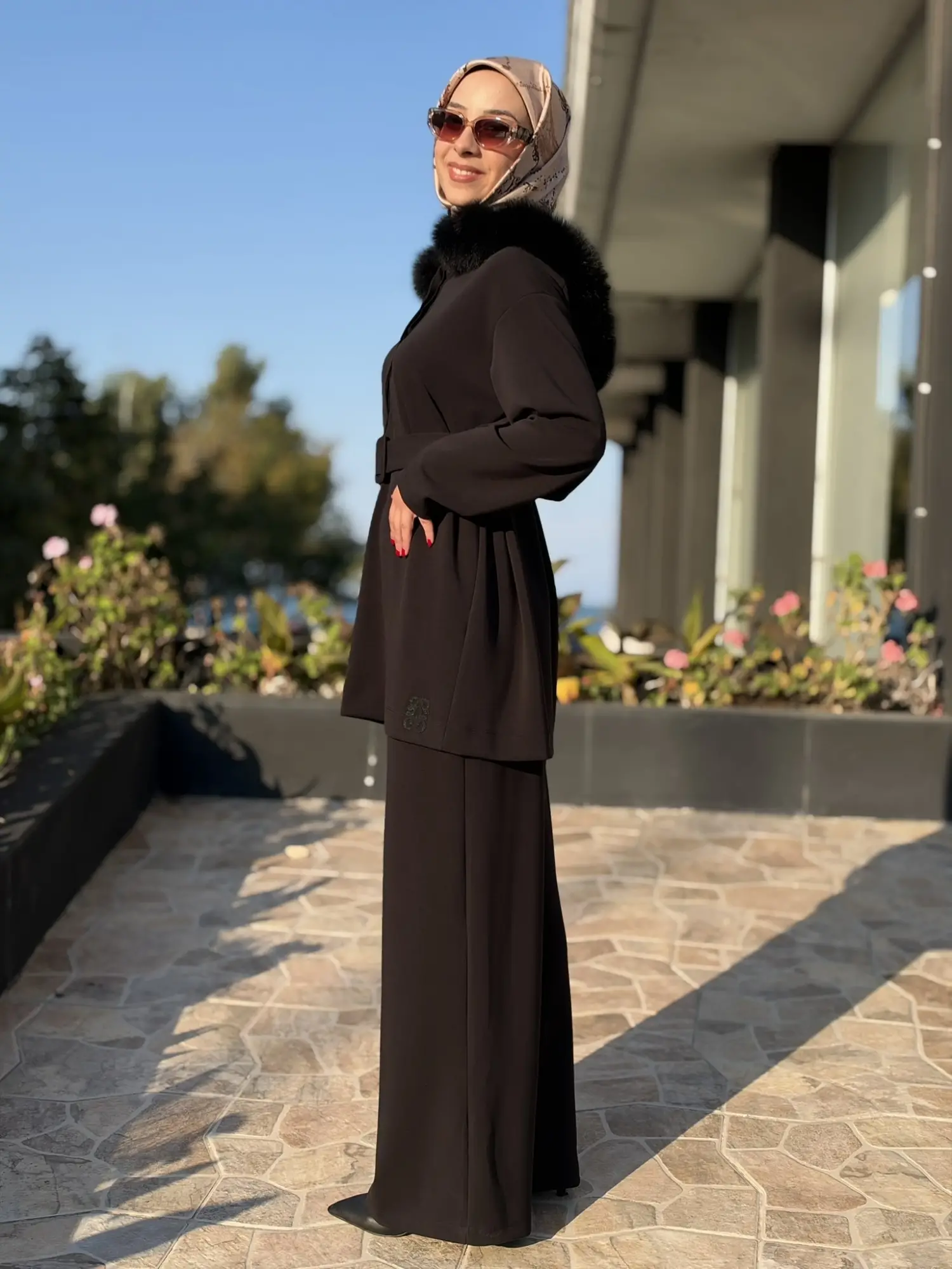 Qupra Kürk Kapüşonlu Rüzgarlık Ve Kemer Detaylı Tunik Pantolon Takım WAF2242