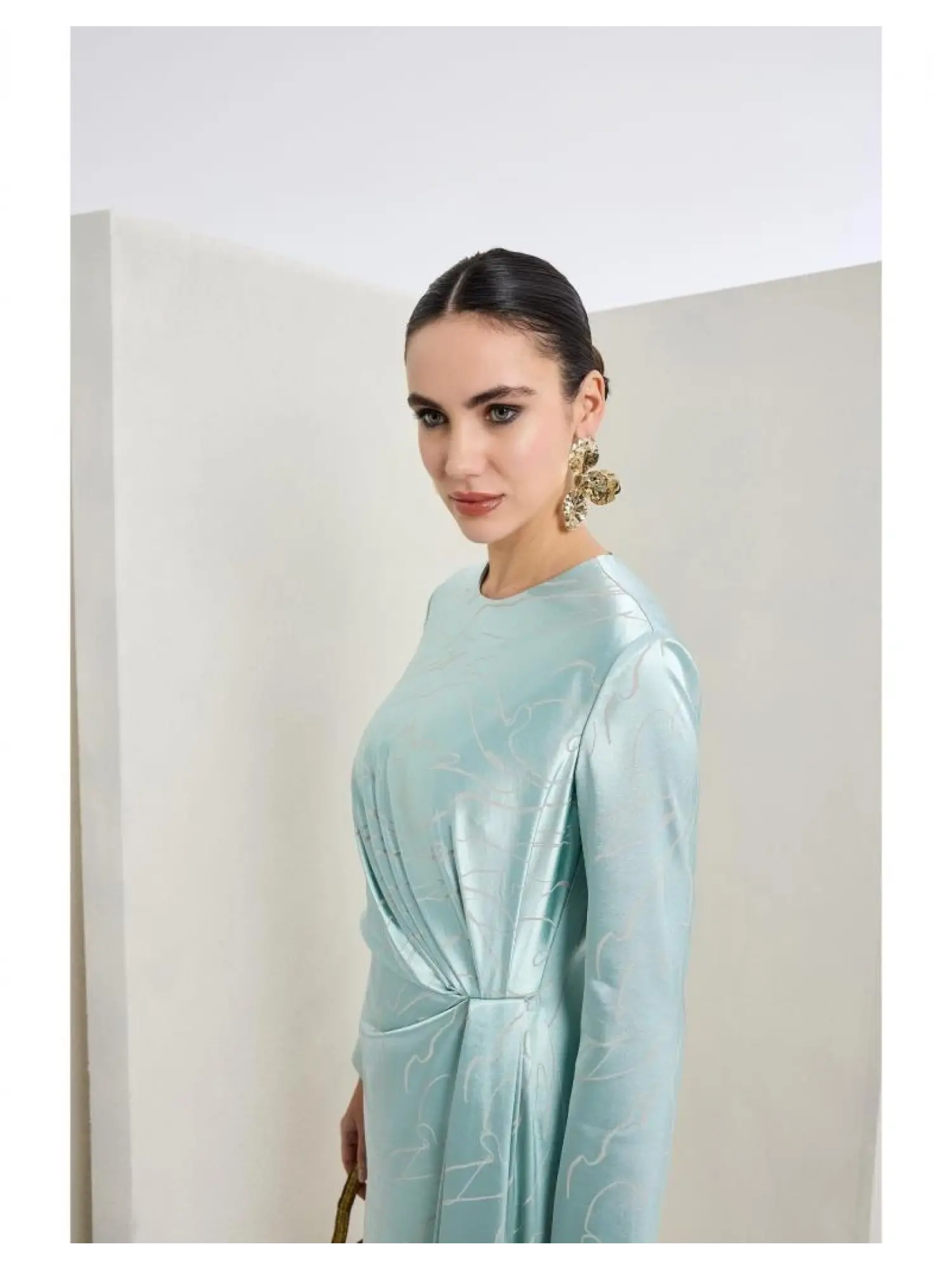 Almarwah Belden Büzgülü Saten Elbise 90474