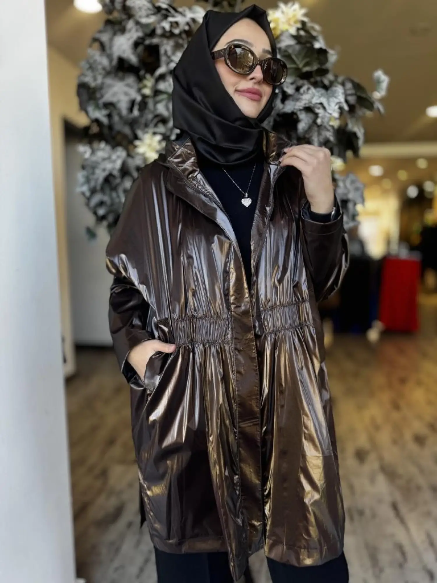 Almarwah Belden Lastikli Kapüşonlu Kap 404906