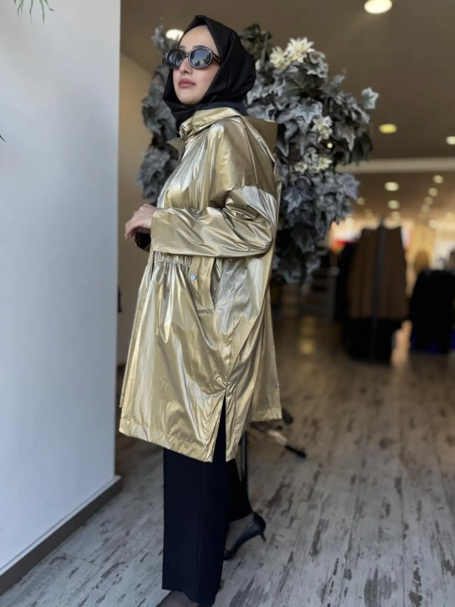 Almarwah Belden Lastikli Kapüşonlu Kap 404906