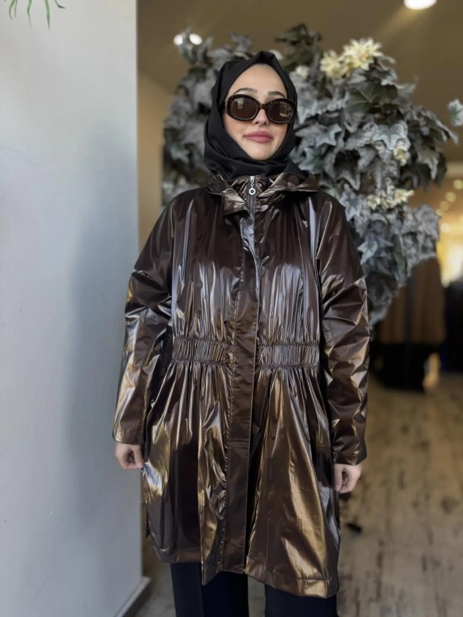 Almarwah Belden Lastikli Kapüşonlu Kap 404906